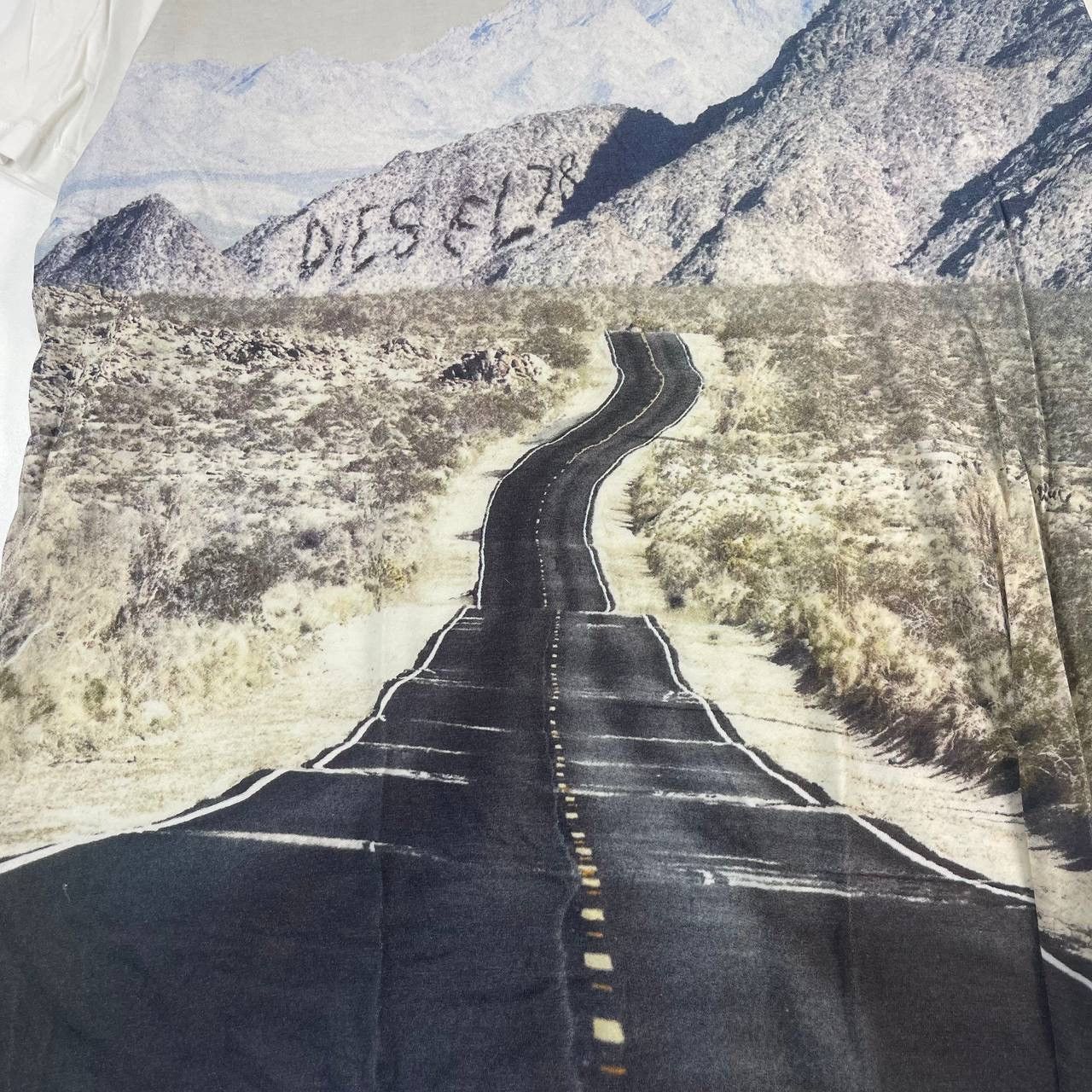 Diesel Diesel Desert Road Landscape Graphic T-Shirt Size US L / EU 52-54 / 3 - 2 Thumbnail