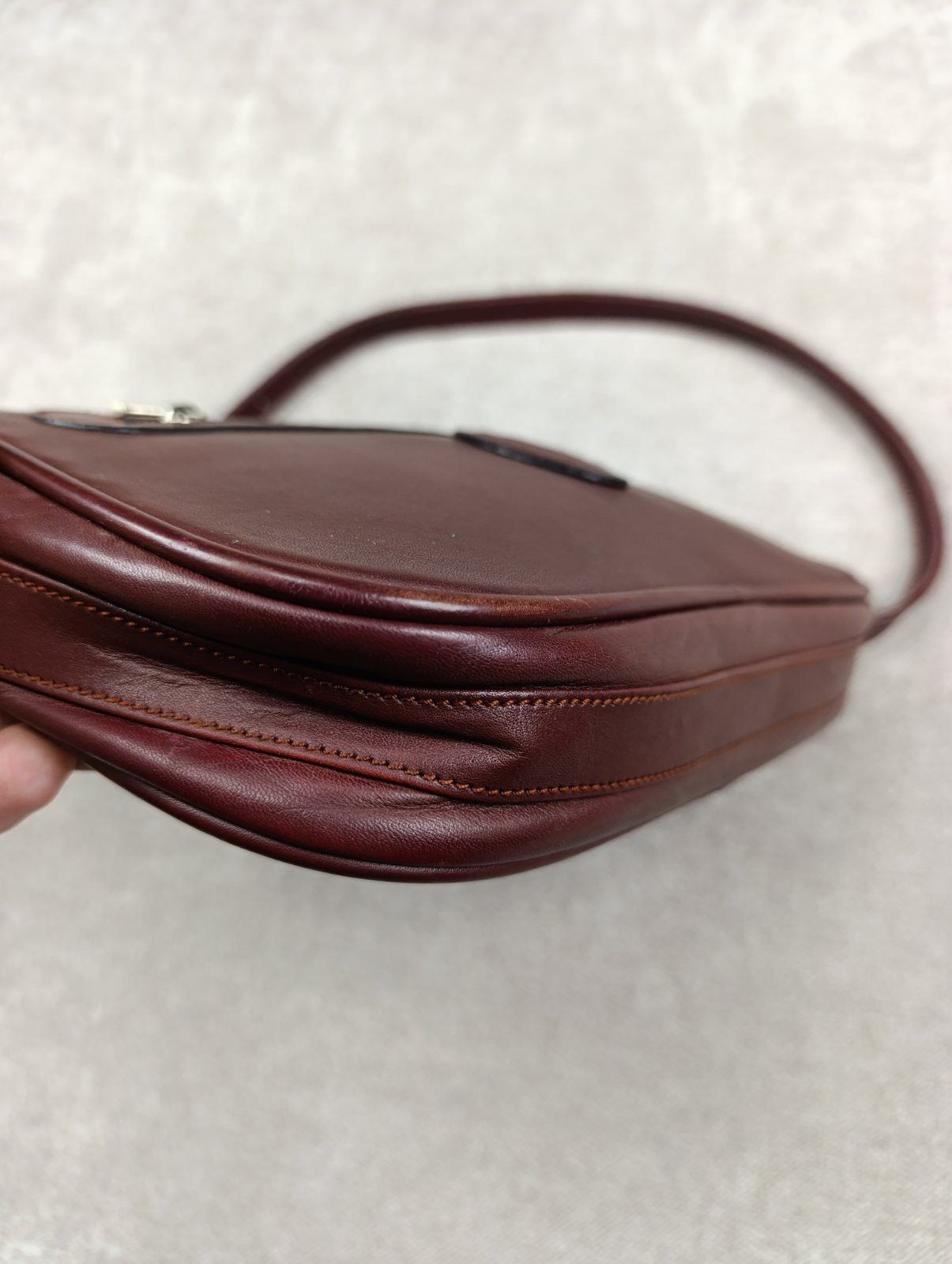 Cartier CARTIER BORDEAUX LEATHER SHOULDER BAG VINTAGE DESIGN UNISEX Size ONE SIZE - 9 Thumbnail