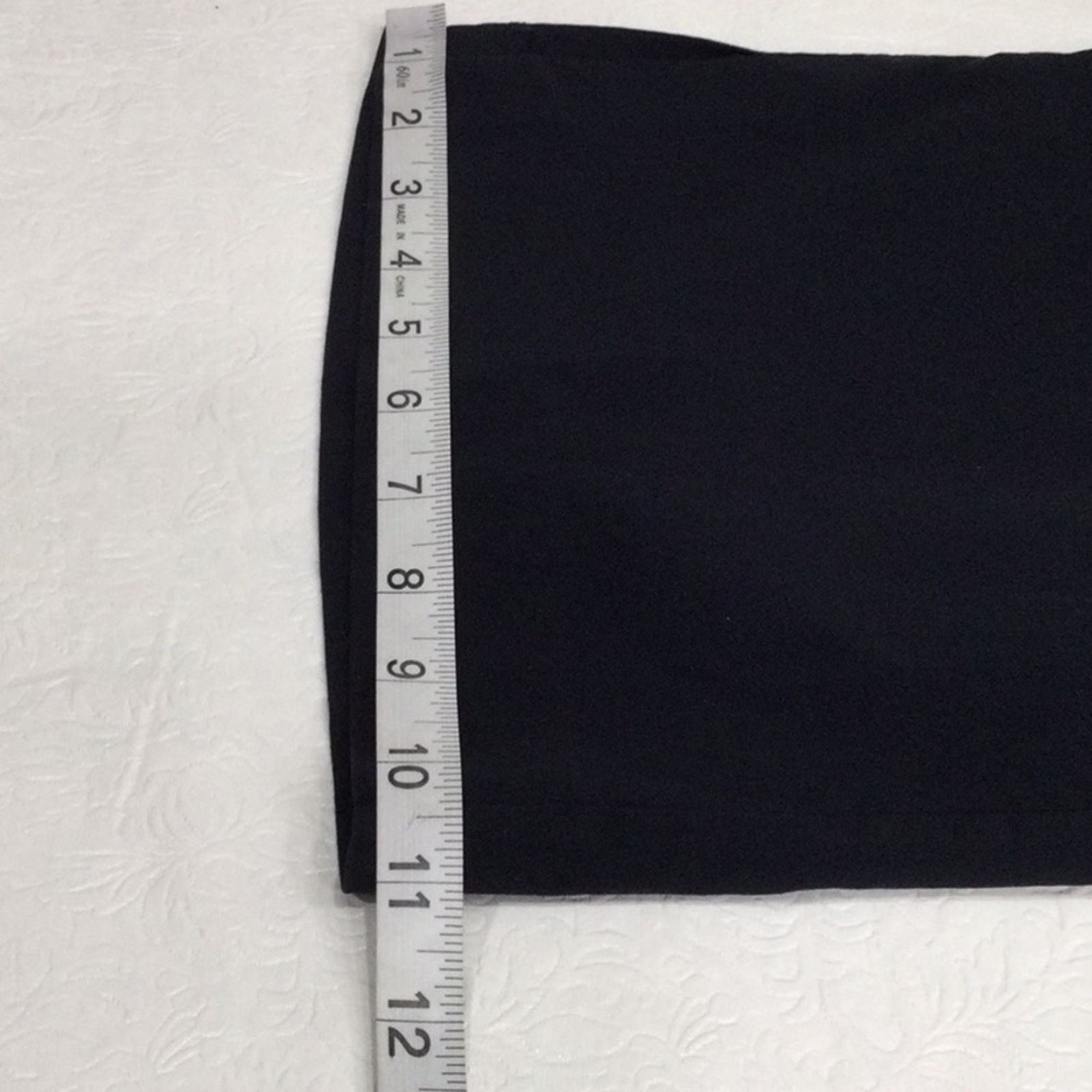 Other Lane Bryant Navy Button Back Pocket Cropped Capri Pant 16 Size 38" / US 16 / IT 52 - 16 Thumbnail