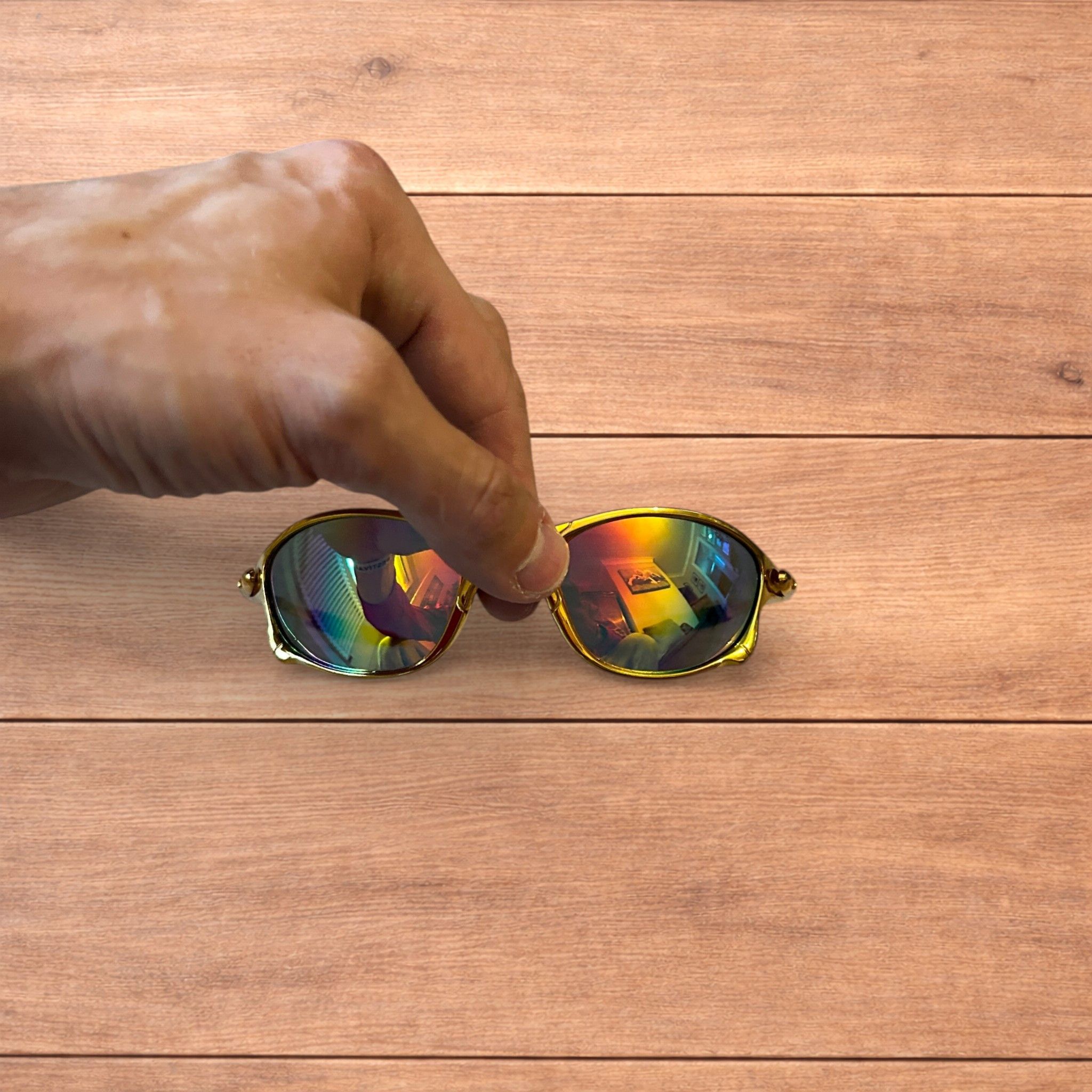 Japanese Brand Metal frame sunglasses in gold w. multicolour rainbow lens. Size ONE SIZE - 7 Thumbnail