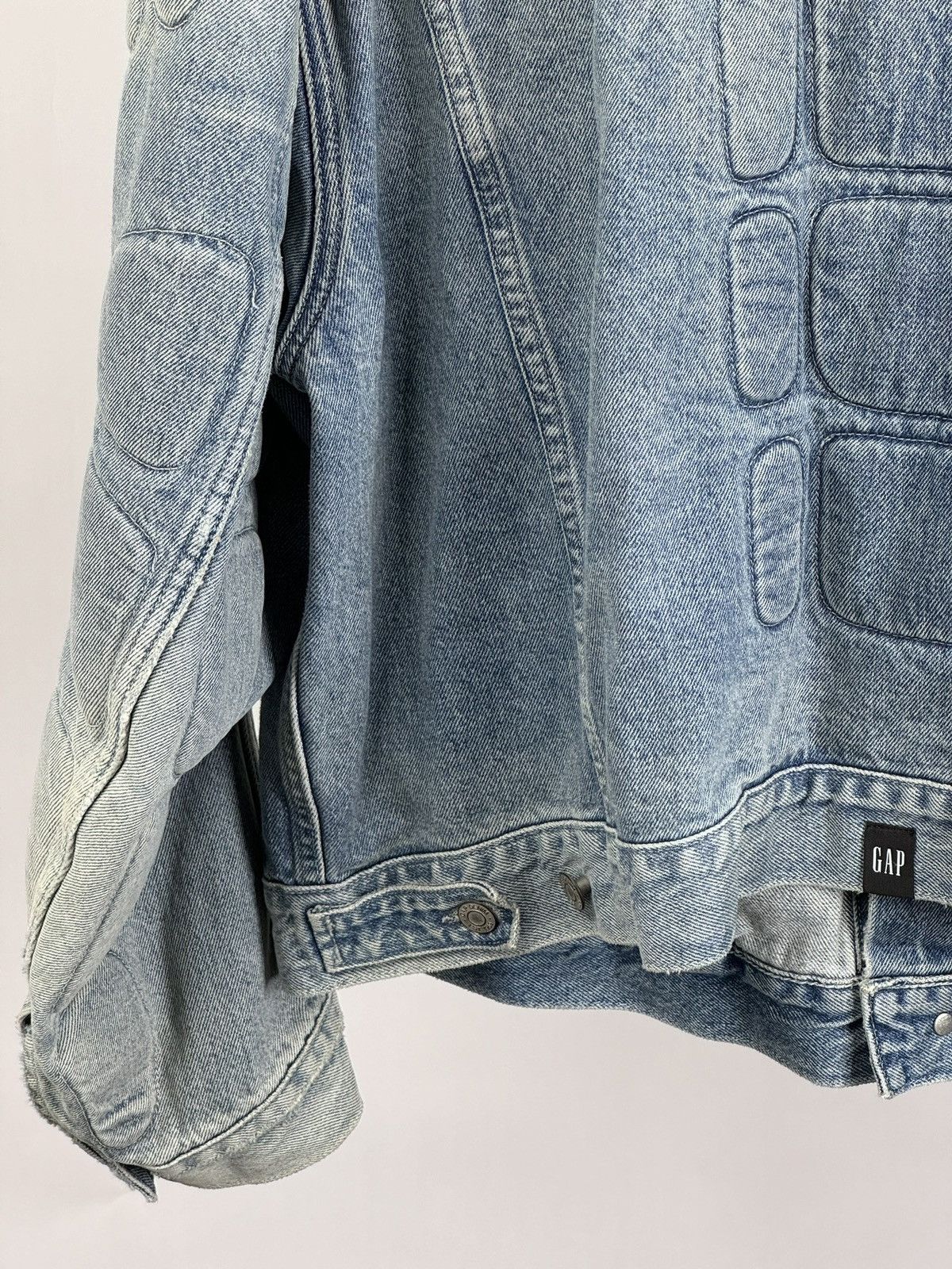 Balenciaga × Gap × Kanye West Padded Denim Jacket L Size US L / EU 52-54 / 3 - 10 Thumbnail