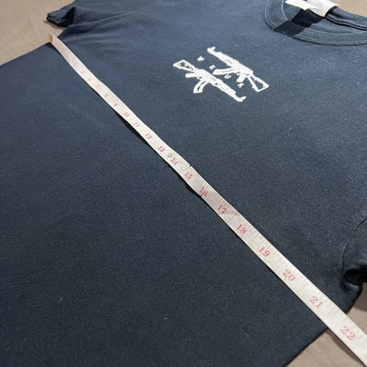 Vintage Vintage Y2K WKUK AK-47 Gun Tee L Faded graphic streetwear Size US L / EU 52-54 / 3 - 6 Thumbnail