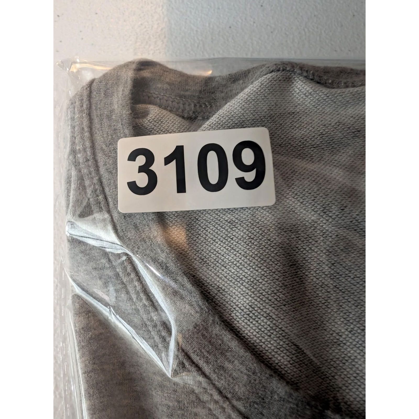 Vintage VINTAGE: none not vintage; BYLT Shirt Mens L Gray Henley Long Sleeve Drop-Cut BYLT Blend Stretch Shirt Mens Large Gray Henley Long Sleeve BYLT Size US L / EU 52-54 / 3 - 7 Thumbnail