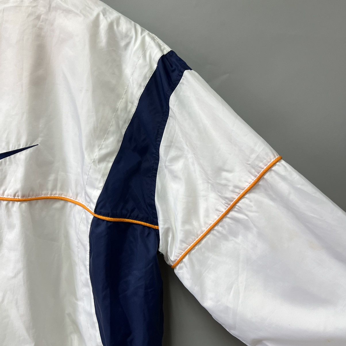 Nike Nike Windbreaker Vintage Jacket White Men’s Size US M / EU 48-50 / 2 - 14 Thumbnail