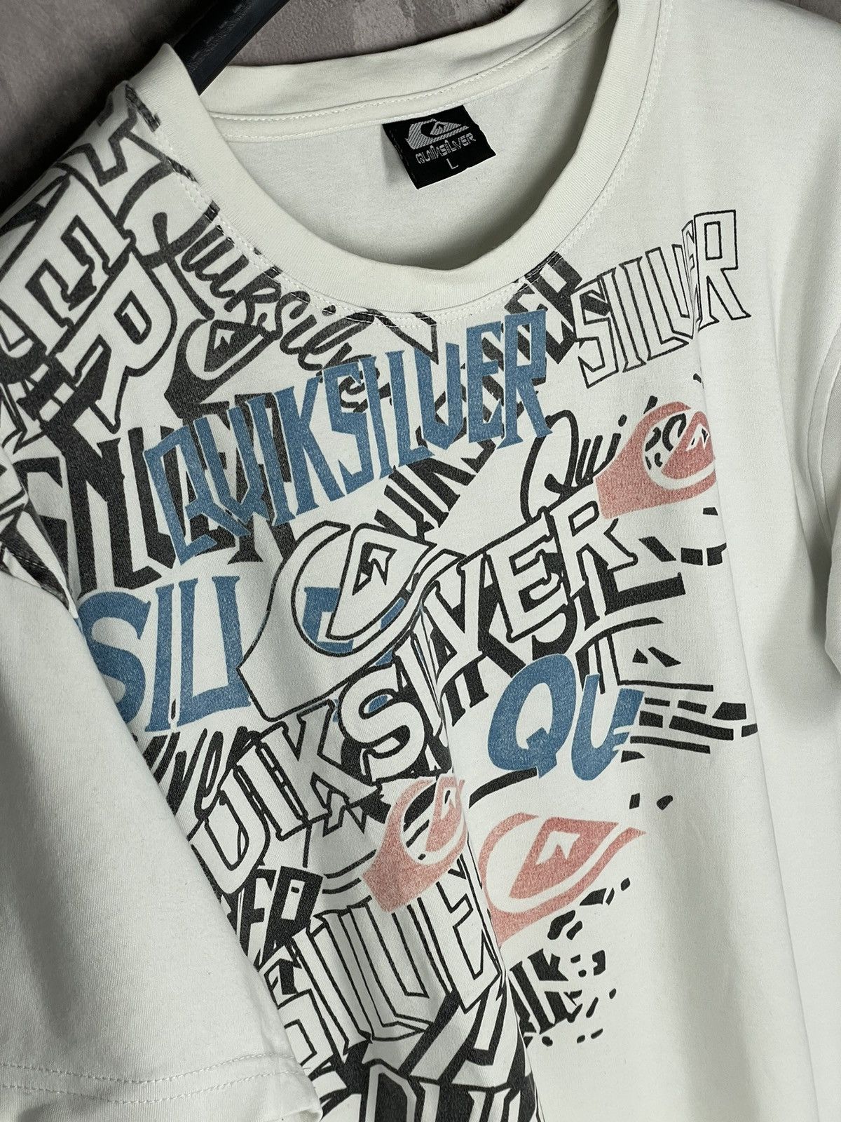 Quicksilver × Quiksilver × Vintage Vintage Quiksilver Y2K Crazy Spell Out Logo Surf T shirt Size US L / EU 52-54 / 3 - 8 Thumbnail