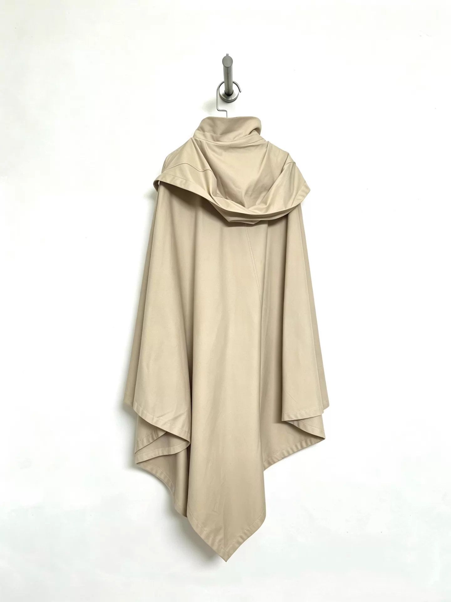 Lemaire LEMAIRE Early 2014 S/S Runway Cape Coat Size ONE SIZE - 2 Thumbnail
