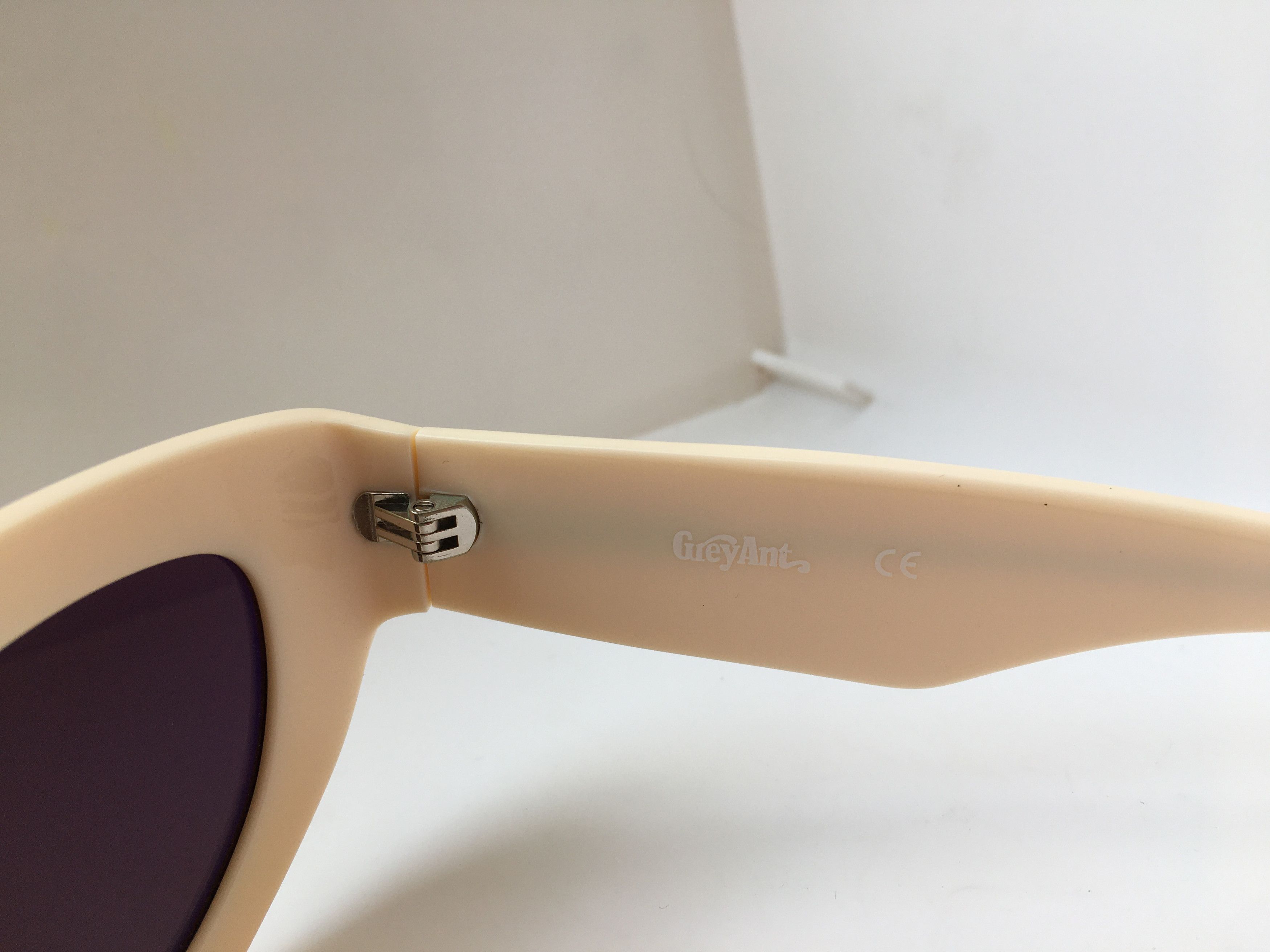 Grey Ant Handmade Acetate Grey Ant Cateye Sunglasses Frame Size ONE SIZE - 5 Thumbnail
