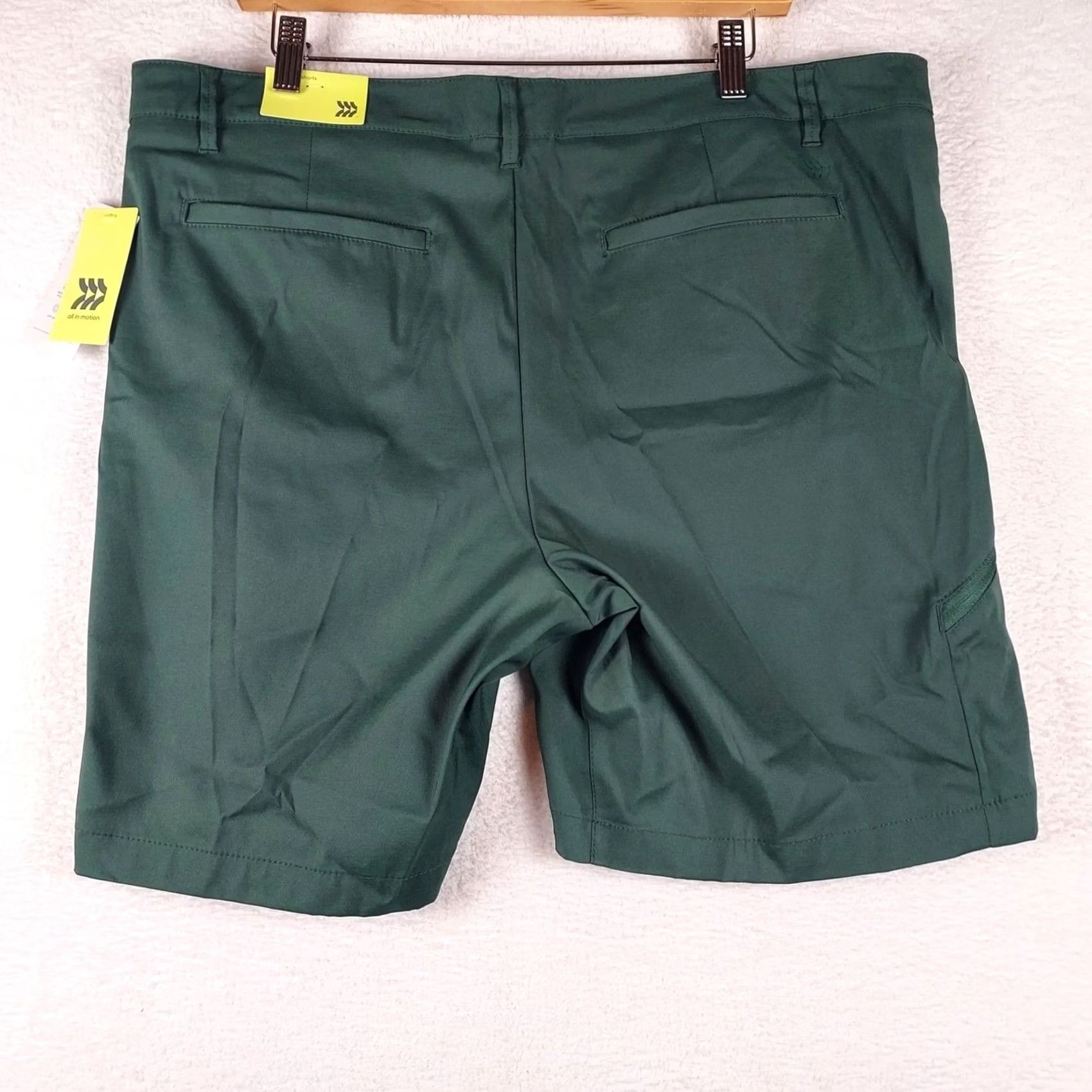 Vintage All In Motion Mens Cargo Golf Shorts Size 40 Green 8" Inseam Zipper Pocket Quick Dry Moisture Wicking UPF 50 Belted Casual Golf Summer Mens Size US 40 / EU 56 - 7 Thumbnail