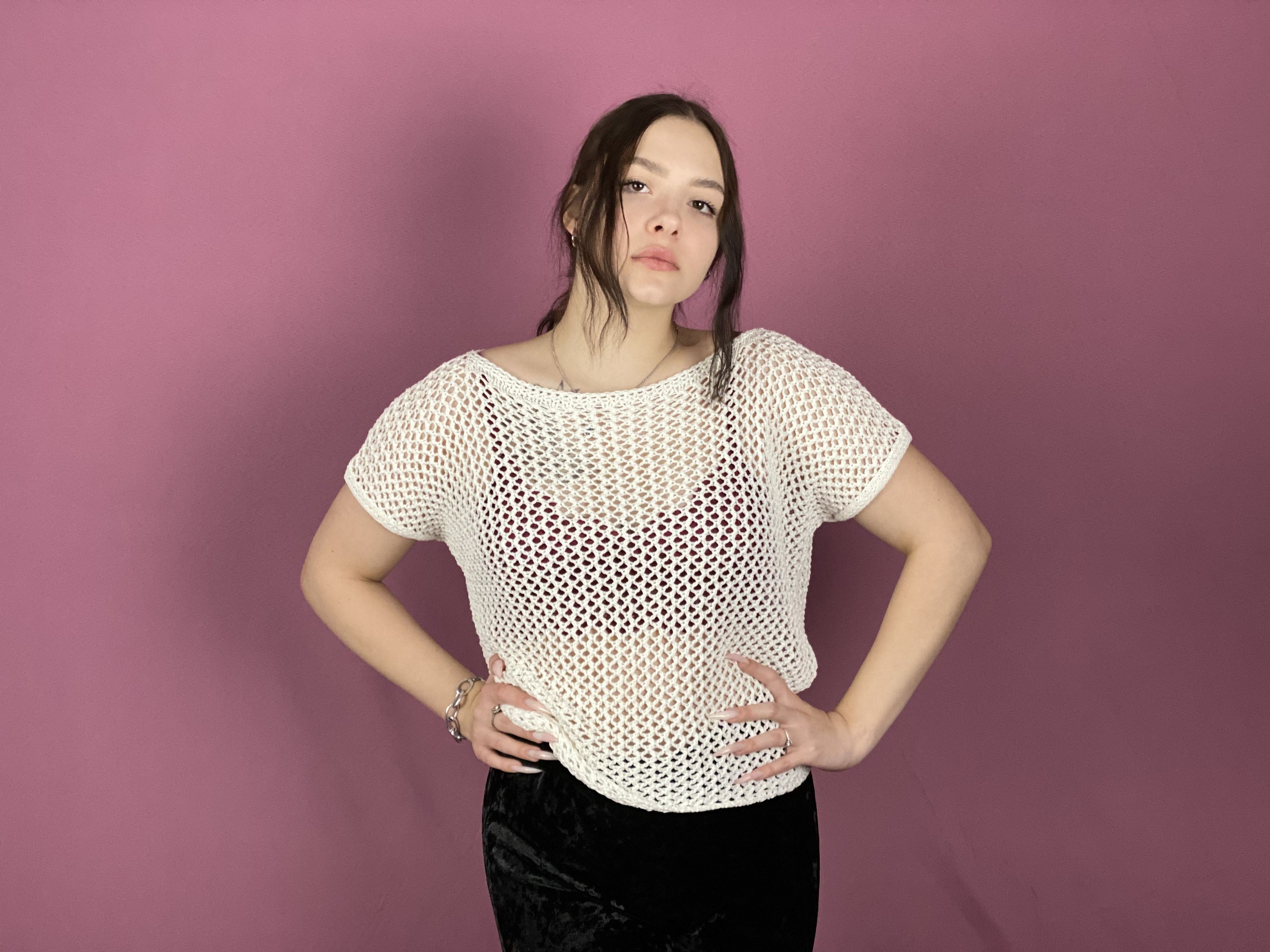 Benetton × Designer Benetton Vintage Women's Mesh T-Shirt - L Size US L / EU 52-54 / 3 - 4 Thumbnail