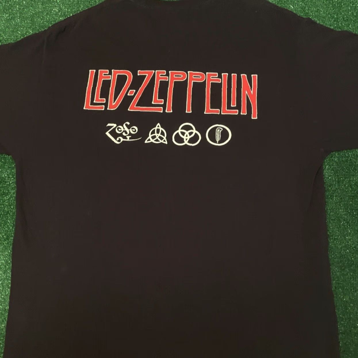 Vintage VINTAGE Led Zeppelin Rock Band Tee Shirt Mens Large Black 90s Y2K Album Concert Bands Music Rock Mens Size US L / EU 52-54 / 3 - 2 Thumbnail