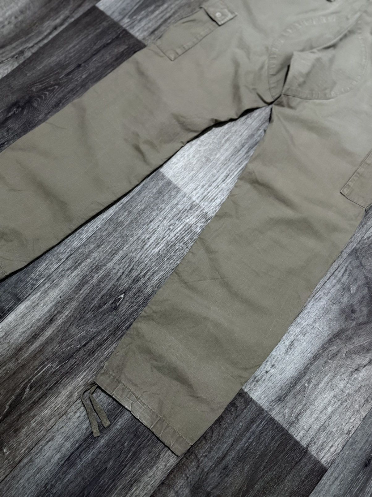 Carhartt CARHARTT MILITARY CARGO PANTS MEN’S ARMY CLASSIC DISTRESSED Size US 34 / EU 50 - 17 Thumbnail