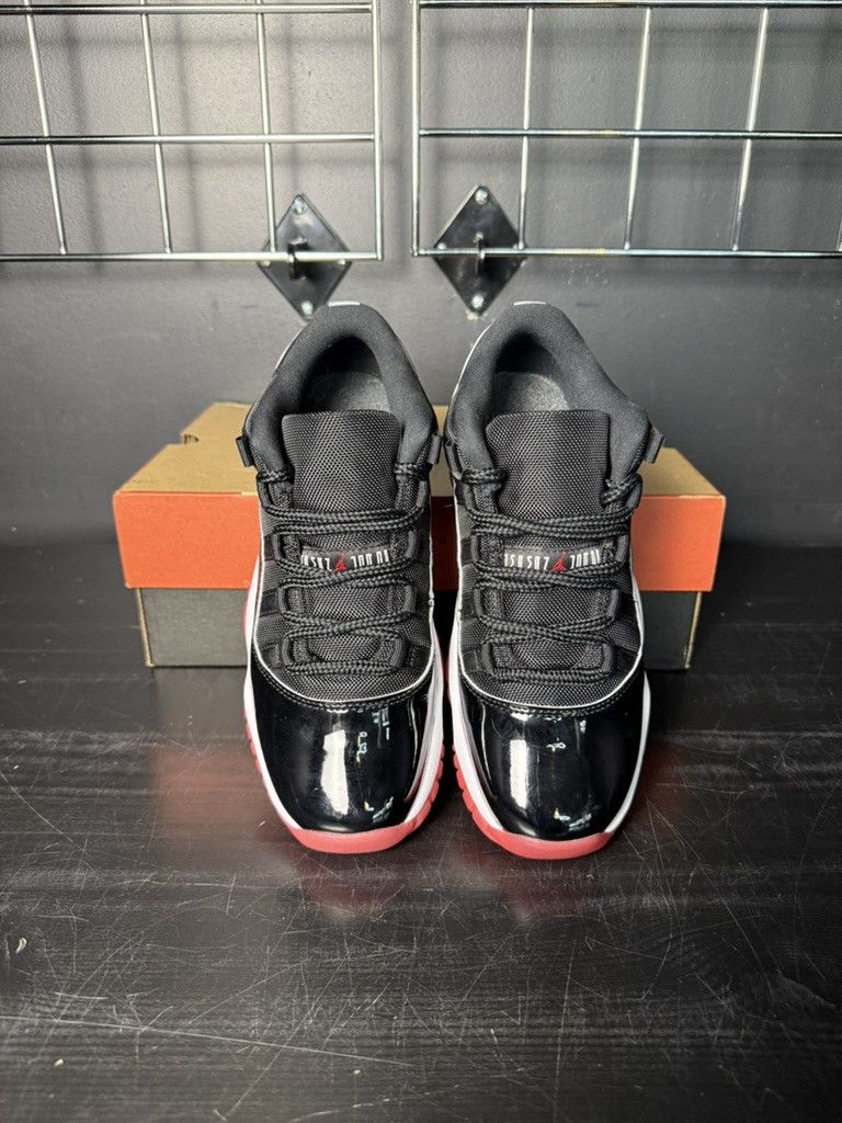 Jordan Brand Air Jordan 11 Retro Low "Bred" (GS) (2025) **PRE-OWNED** - Size 6.5 Size US 6.5 / EU 39-40 - 3 Thumbnail
