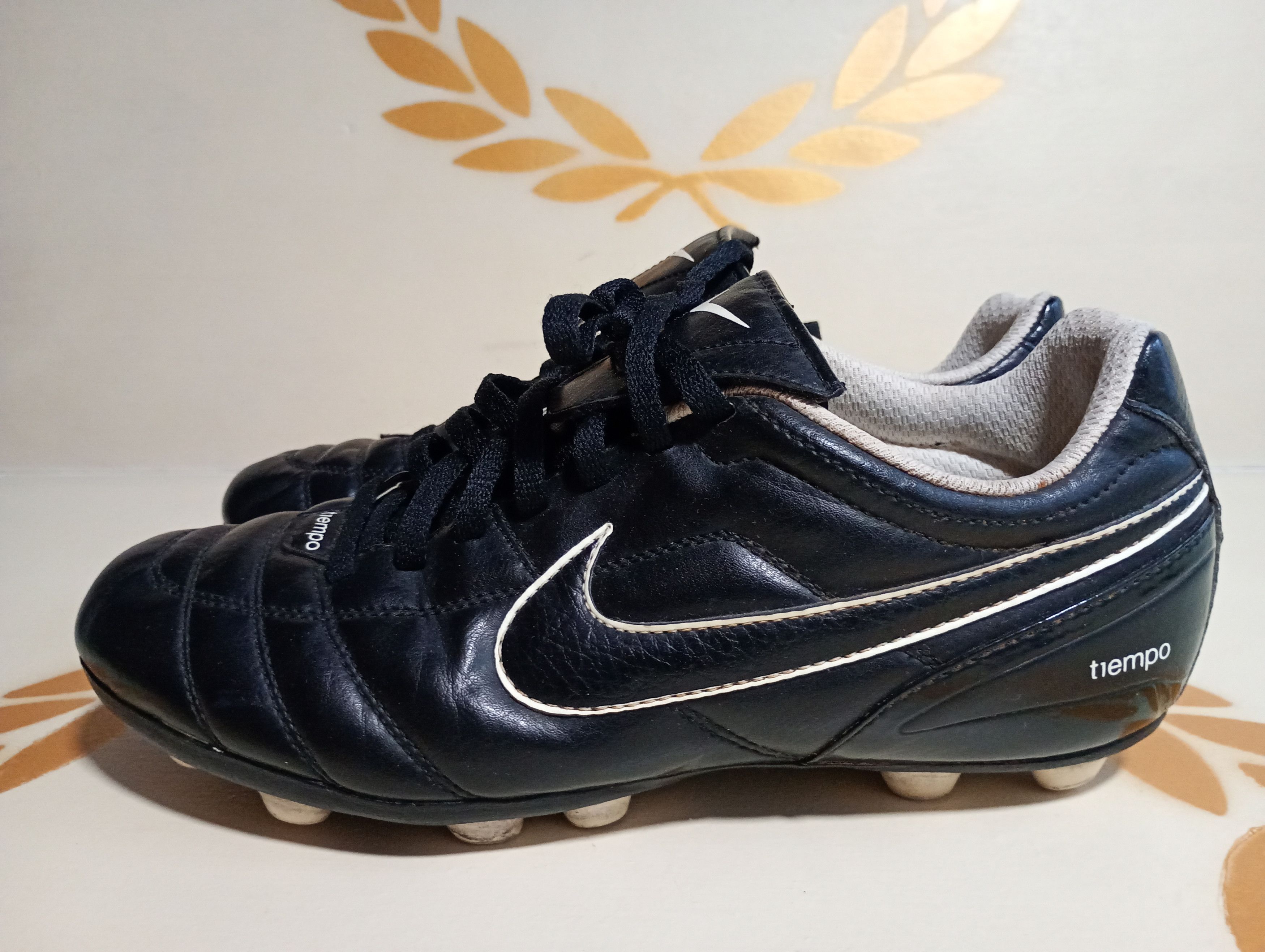 Nike 2009 Nike Tiempo Versatract Soccer Cleats Size US 8.5 Size US 8.5 / EU 41-42 - 2 Thumbnail