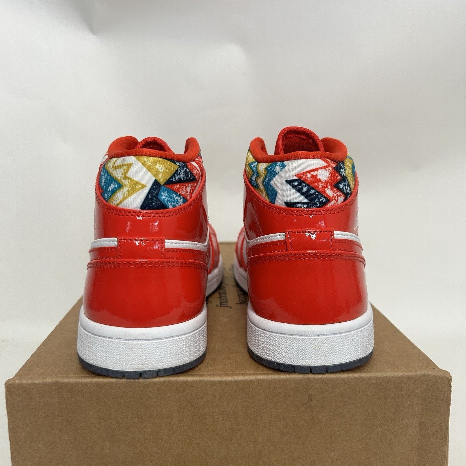 Jordan Brand Nike Air Jordan 1 Retro Mid SE “Barcelona Sweater Red White” Size US 8 / EU 41 - 4 Thumbnail