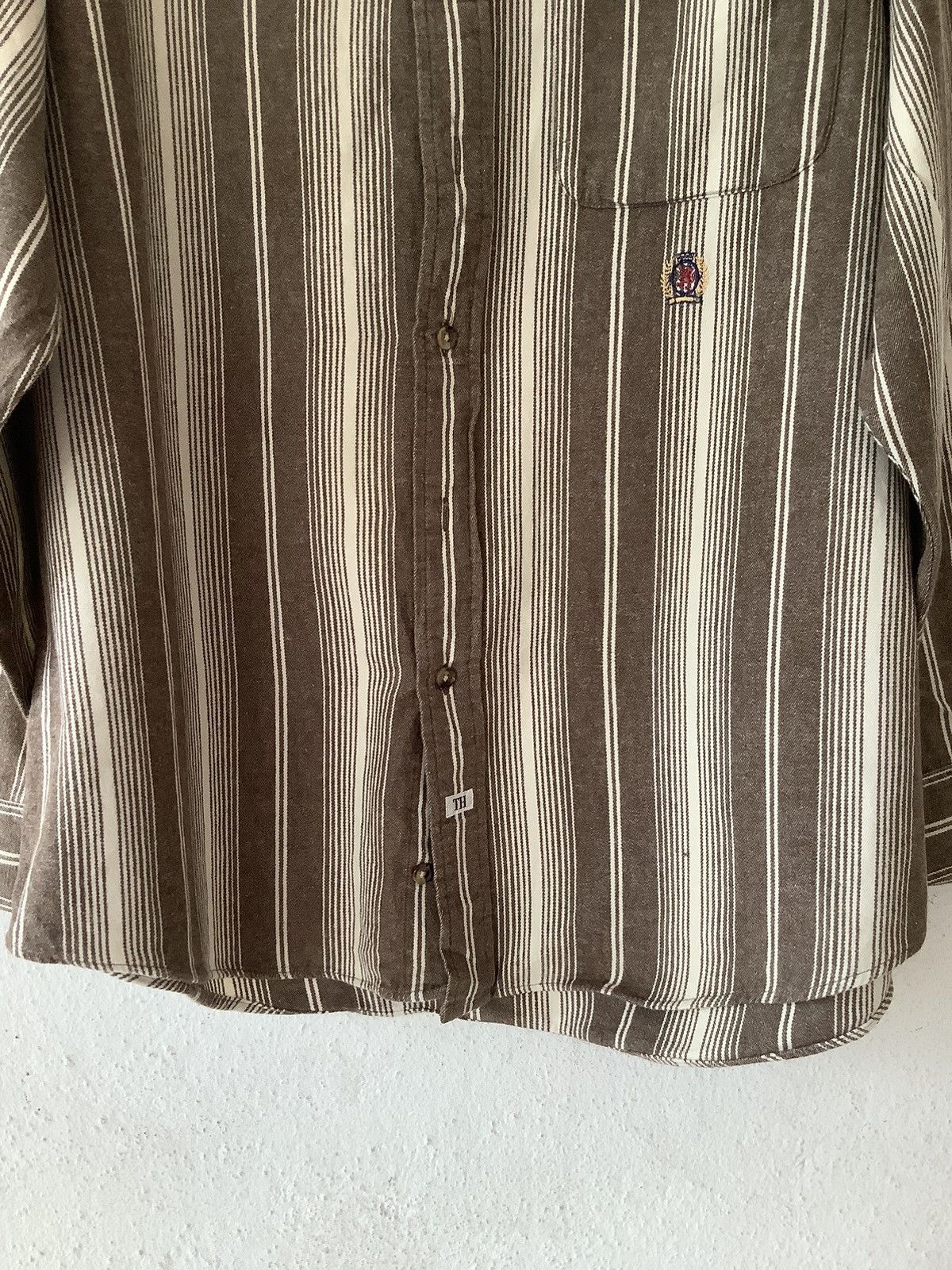 Tommy Hilfiger × Vintage Vintage Tommy Hilfiger Button Up Shirt Size US L / EU 52-54 / 3 - 4 Thumbnail
