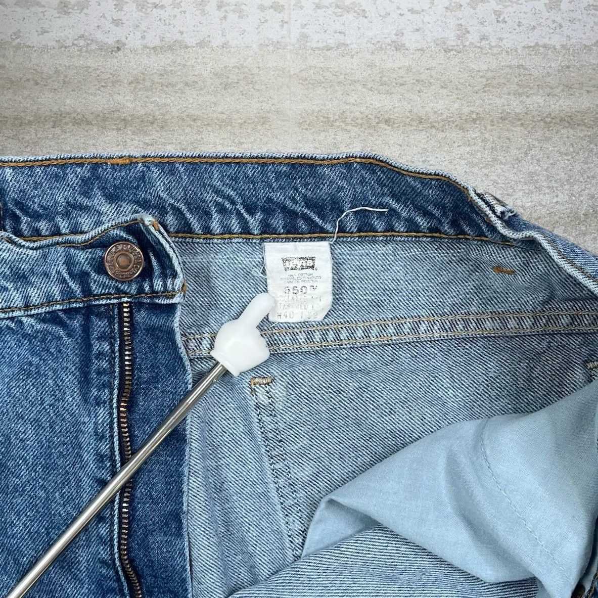 Levi's Vintage 90s Levis Jeans 550 40x32 Relaxed Flared Medium Wash Size US 40 / EU 56 - 6 Thumbnail