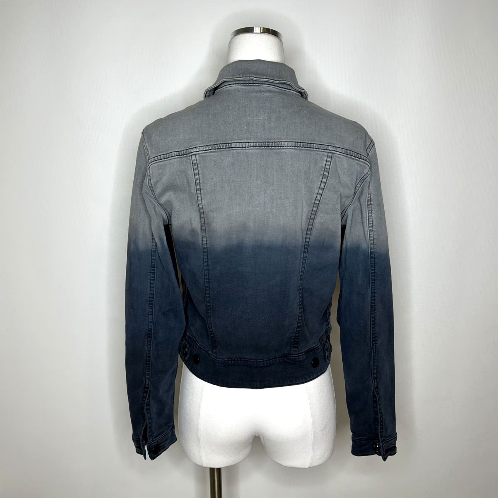 Vintage Lularoe Kenny Denim Jacket Size Small Blue Ombre Jacket Women Slim Regular Short Sleeve Jeans Coat/Outerwear Modern Bohemian Vintage: No Size S / US 4 / IT 40 - 4 Thumbnail