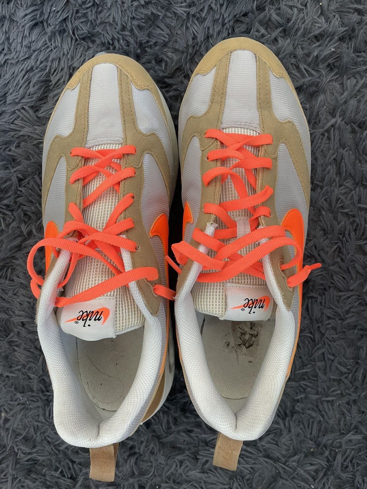 Nike Nike Air Max Dawn Shoes - Elemental Gold / Orange DM0013-700 Size US 9.5 / EU 42-43 - 4 Thumbnail