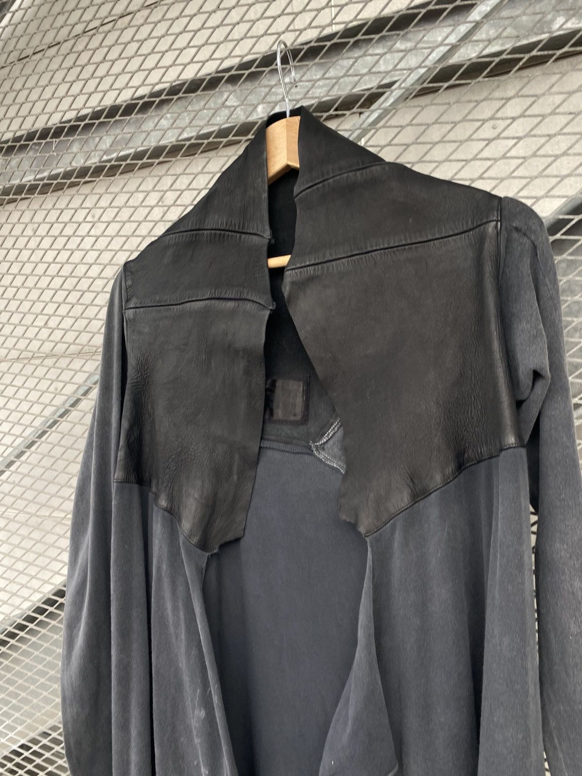 Le Grande Bleu (L.G.B.) Le Grande Bleu L.G.B. Leather Top Cape Size US S / EU 44-46 / 1 - 16 Thumbnail