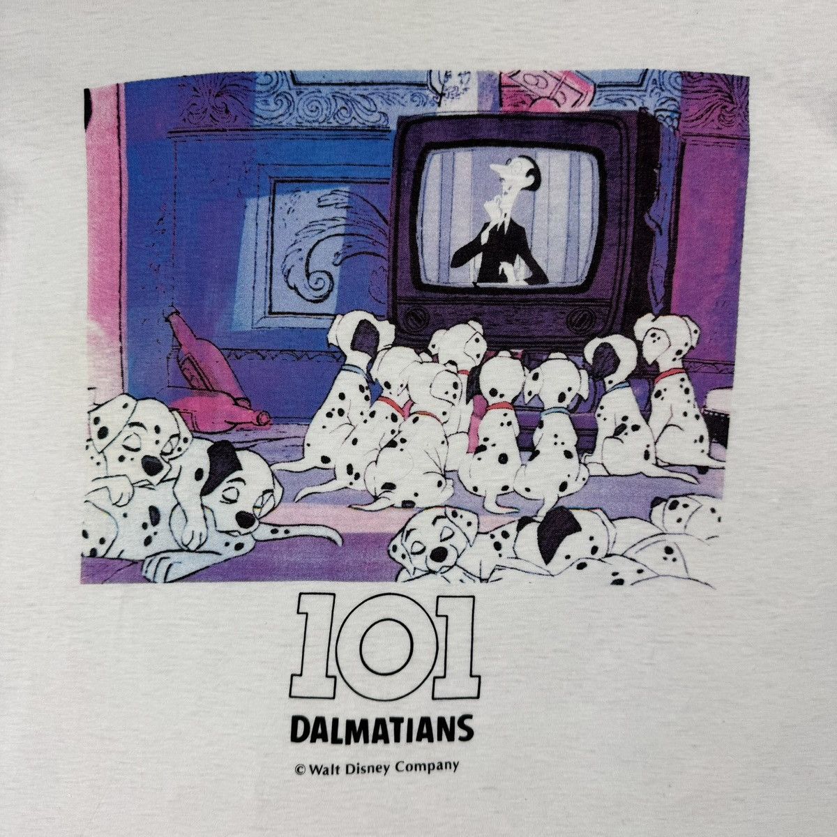 Disney Vintage Walt Disney Company 101 Dalmatians Graphic T-shirt Size US L / EU 52-54 / 3 - 6 Thumbnail