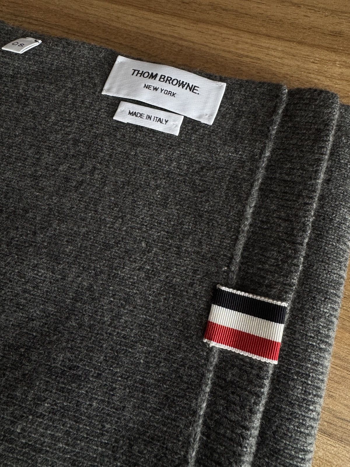 Thom Browne 🔥🔥 Thom Browne Grey 4-bar Stripe Cashmere Scarf Size ONE SIZE - 4 Thumbnail