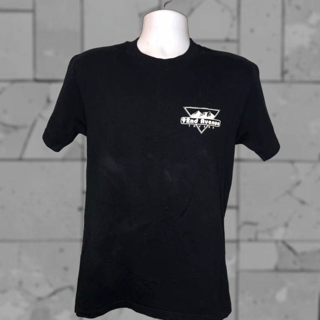 Hanes VINTAGE 92nd Avenue T-Shirt Mens M VTG Single Stitch Black Short Sleeve T Neck Hanes Mens M Size US M / EU 48-50 / 2 - 1 Thumbnail