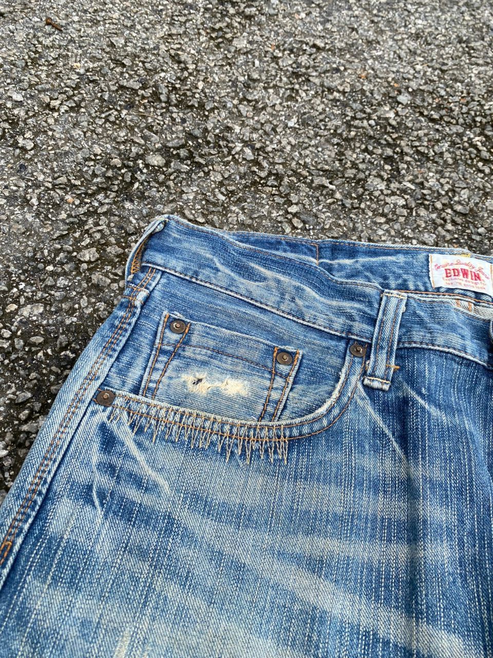 Edwin VINTAGE EDWIN EXCLUSIVE VINTAGE PATCHWORK DISTRESSED DENIM Size US 31 - 17 Thumbnail