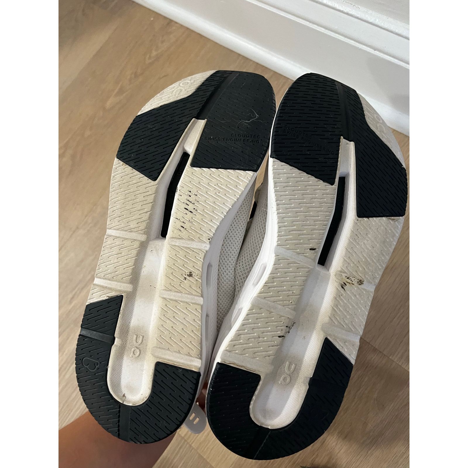 On On Mens Cloudeasy Undyed White/Black Running Size US 10 / EU 43 - 6 Thumbnail