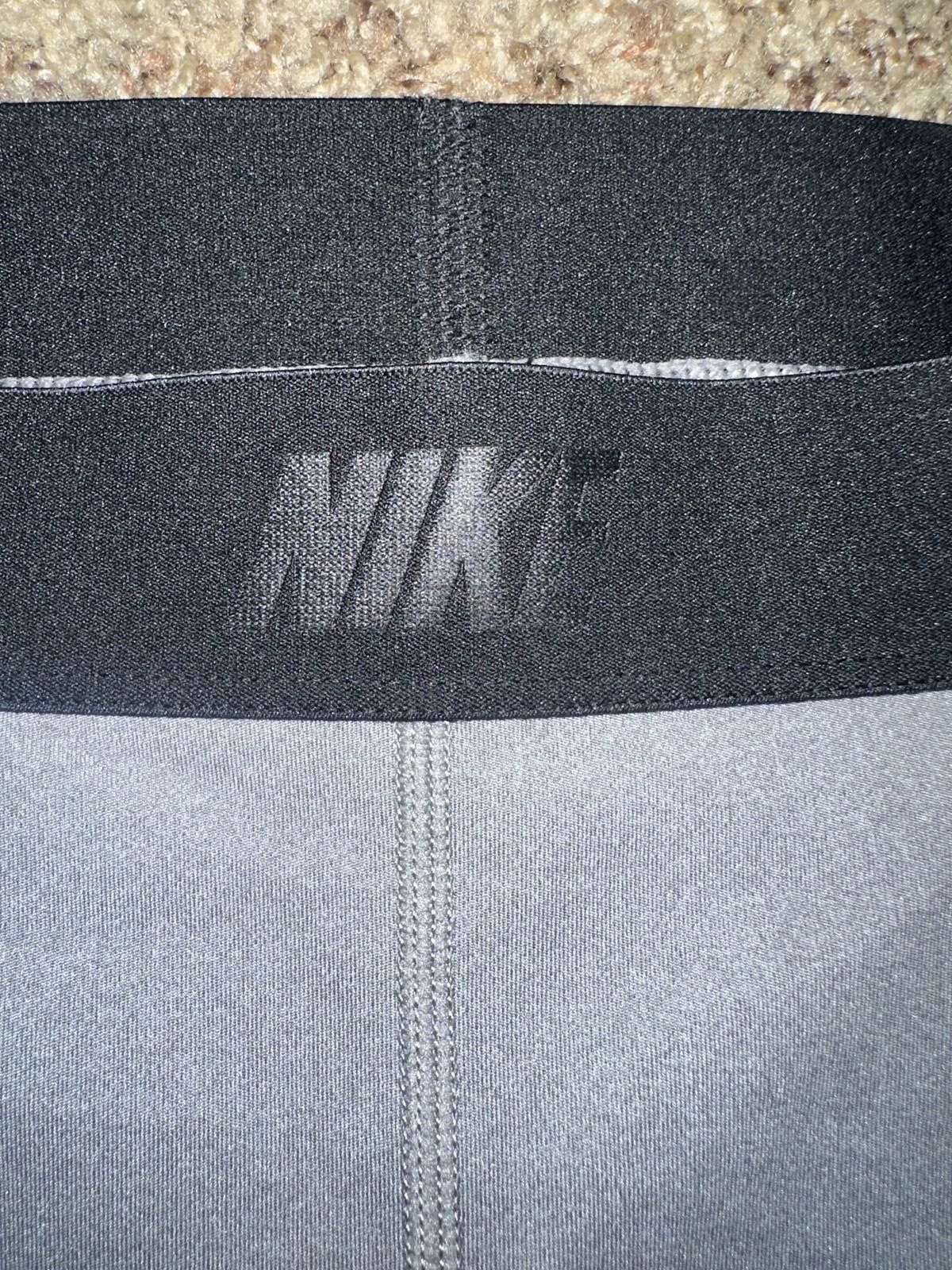 Nike Nike Pro Women’s Dri Fit Training Compression Shorts Sample Size 28" / US 6 / IT 42 - 4 Thumbnail