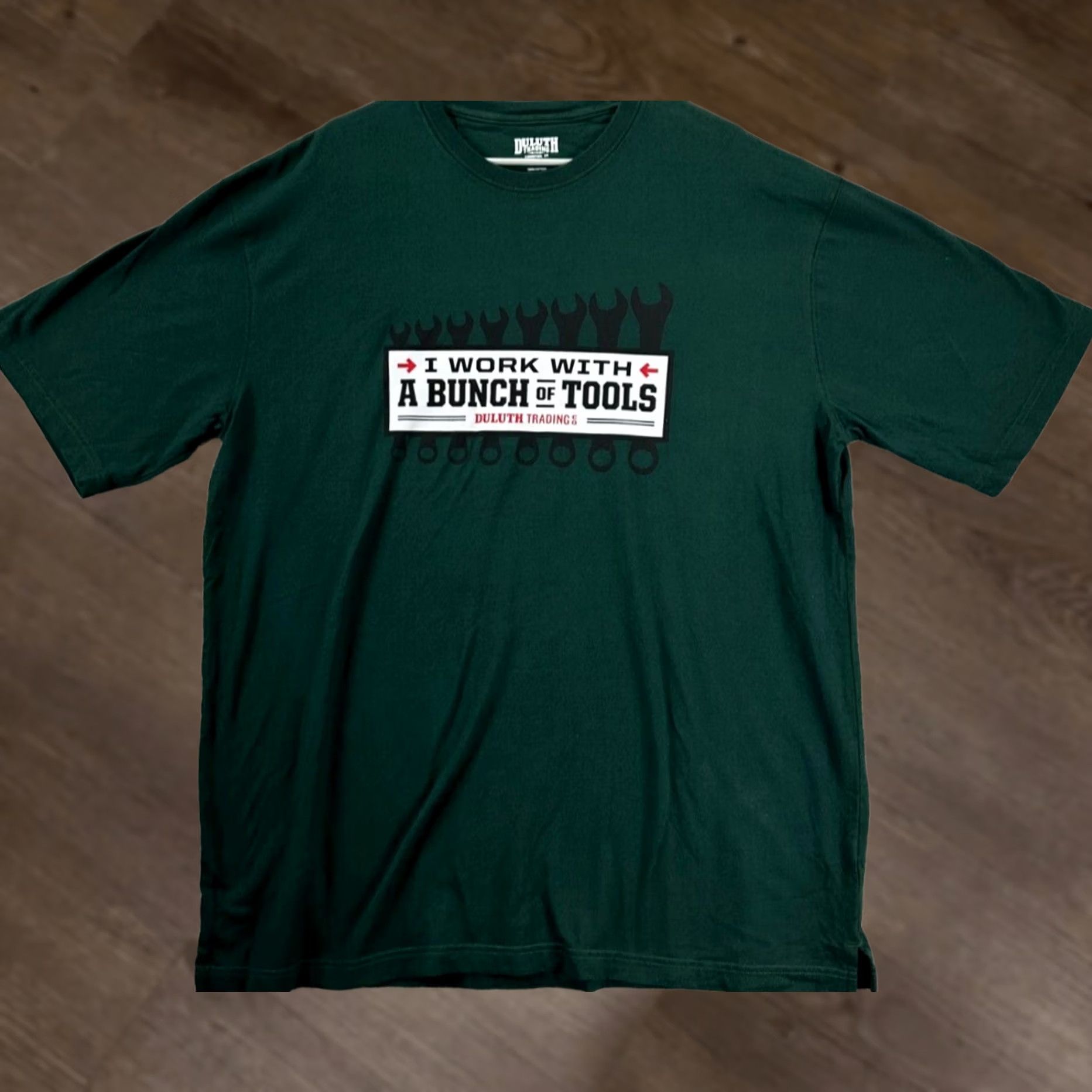 Duluth Trading Company Duluth Trading Co Shirt Mens Large Green Graphic Print T-Shirt Short Sleeve NEW Size US L / EU 52-54 / 3 - 1 Thumbnail