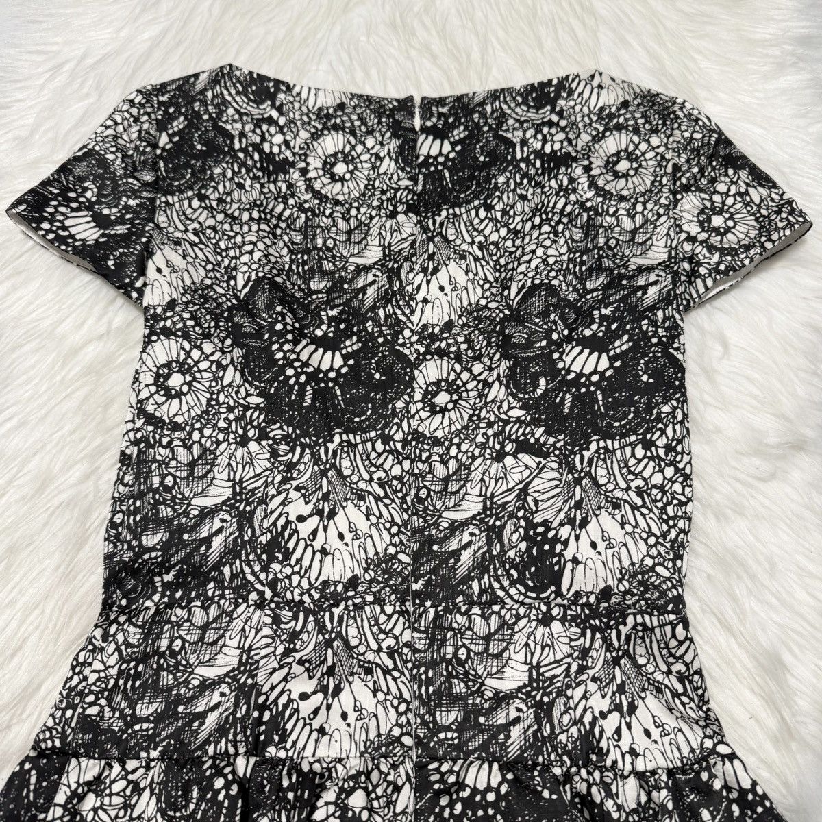 Prada Genuine Prada Flower Lace Print Short Sleeve Dress 36 PRADA Size XS / US 0-2 / IT 36-38 - 10 Thumbnail