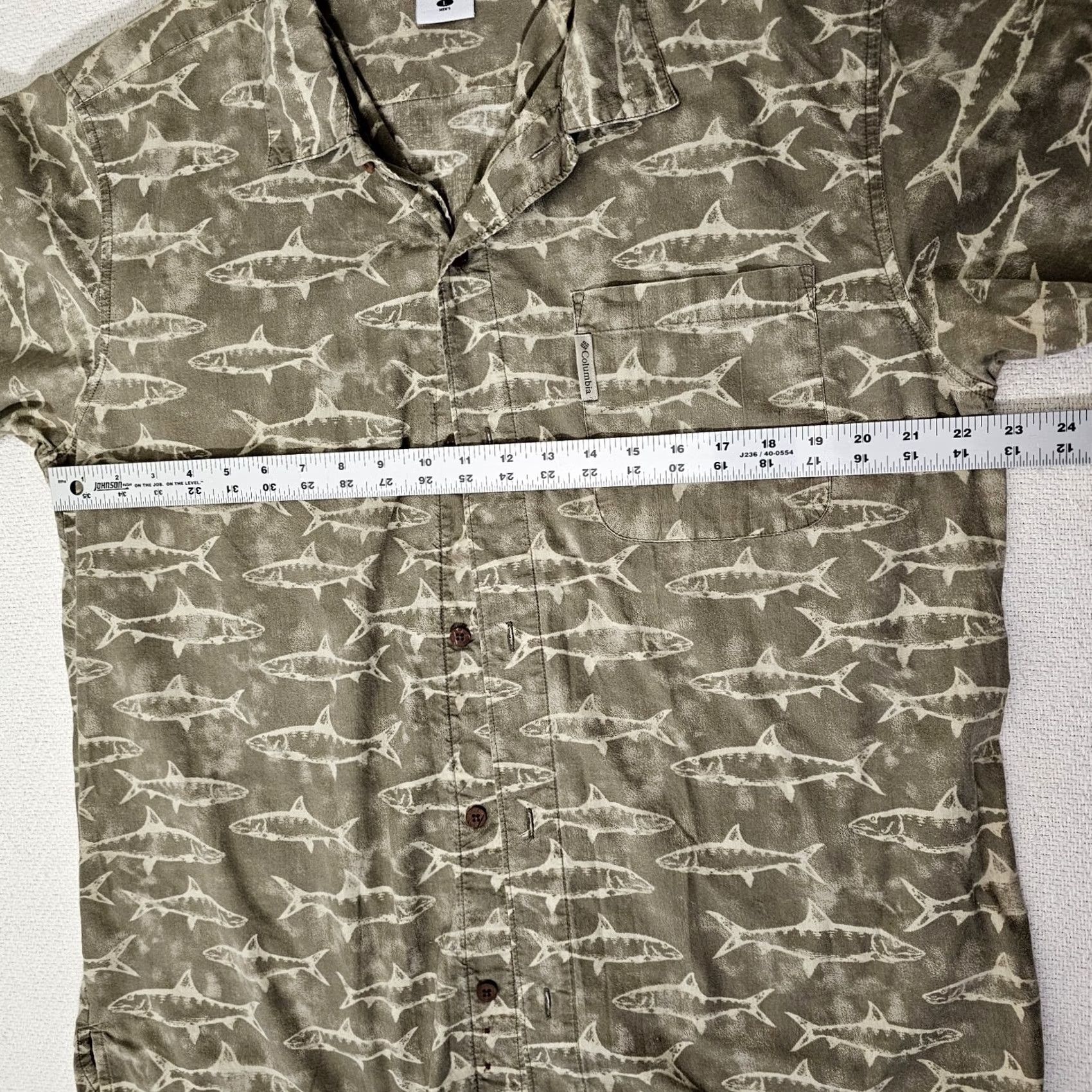 Vintage Columbia Men’s Shirt Button-Up Short Sleeve Shark Print Cotton Brown Large M Casual Lightweigh t Pockets Fish Theme Size US M / EU 48-50 / 2 - 7 Thumbnail