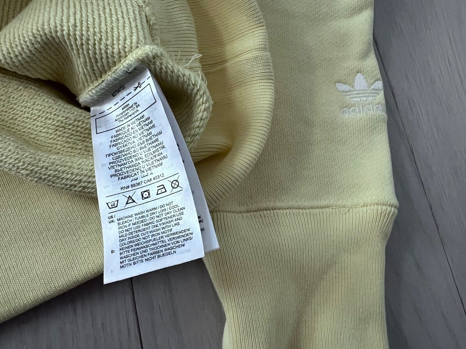 Adidas Adidas x Pharrell Williams H47006 Humanrace Sweatshirt XS Size US XS / EU 42 / 0 - 5 Thumbnail