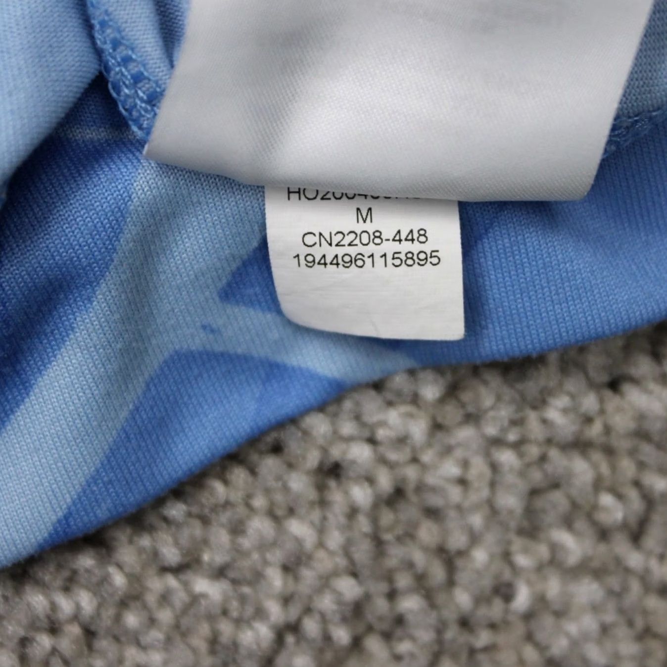 Jordan Brand Jordan North Carolina Shirt Mens Medium Blue Tarheels Poly Long Sleeve Pullover Size US M / EU 48-50 / 2 - 7 Thumbnail