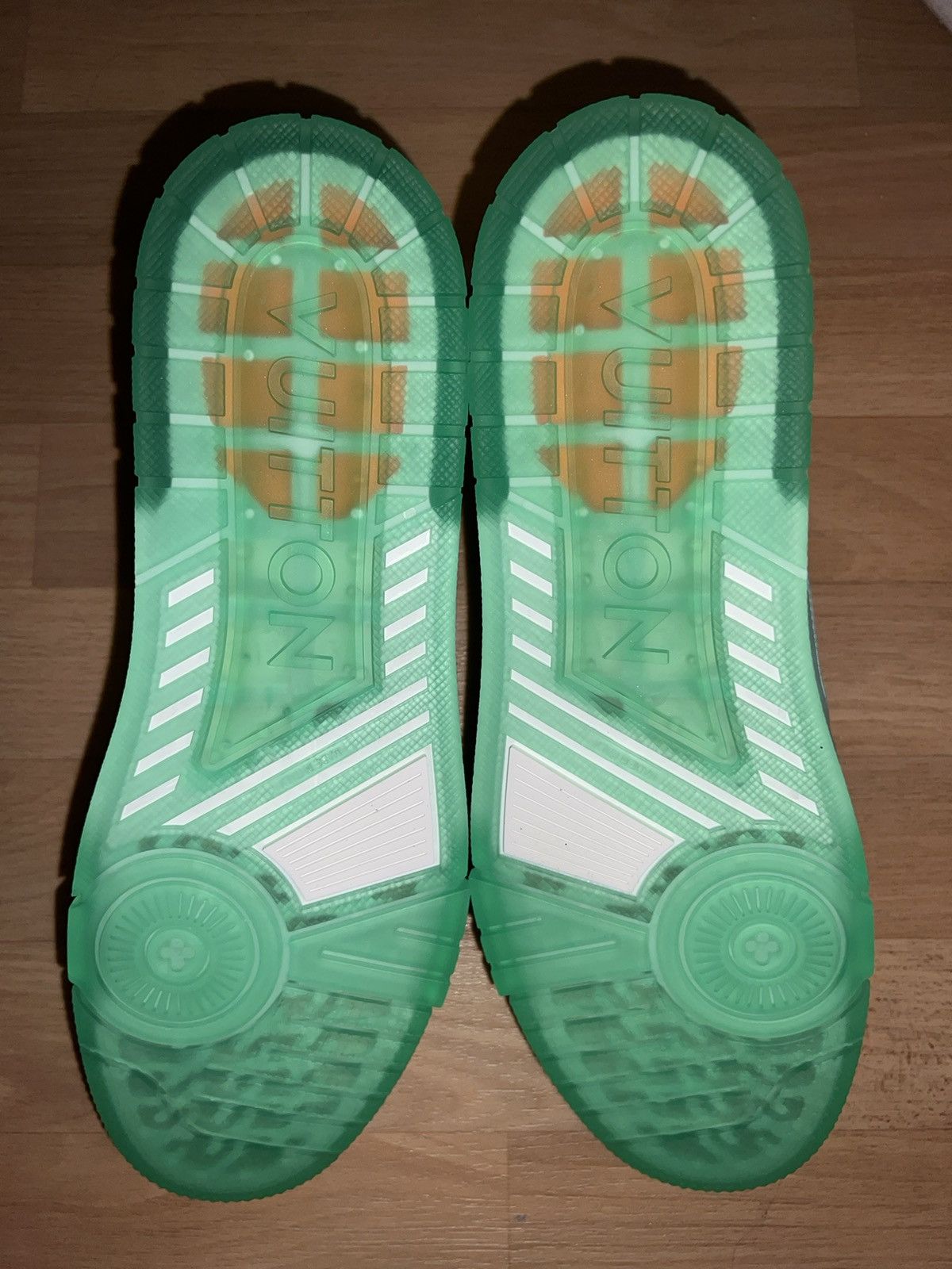 Louis Vuitton LV TRAINER SNEAKER Size US 11 / EU 44 - 8 Thumbnail