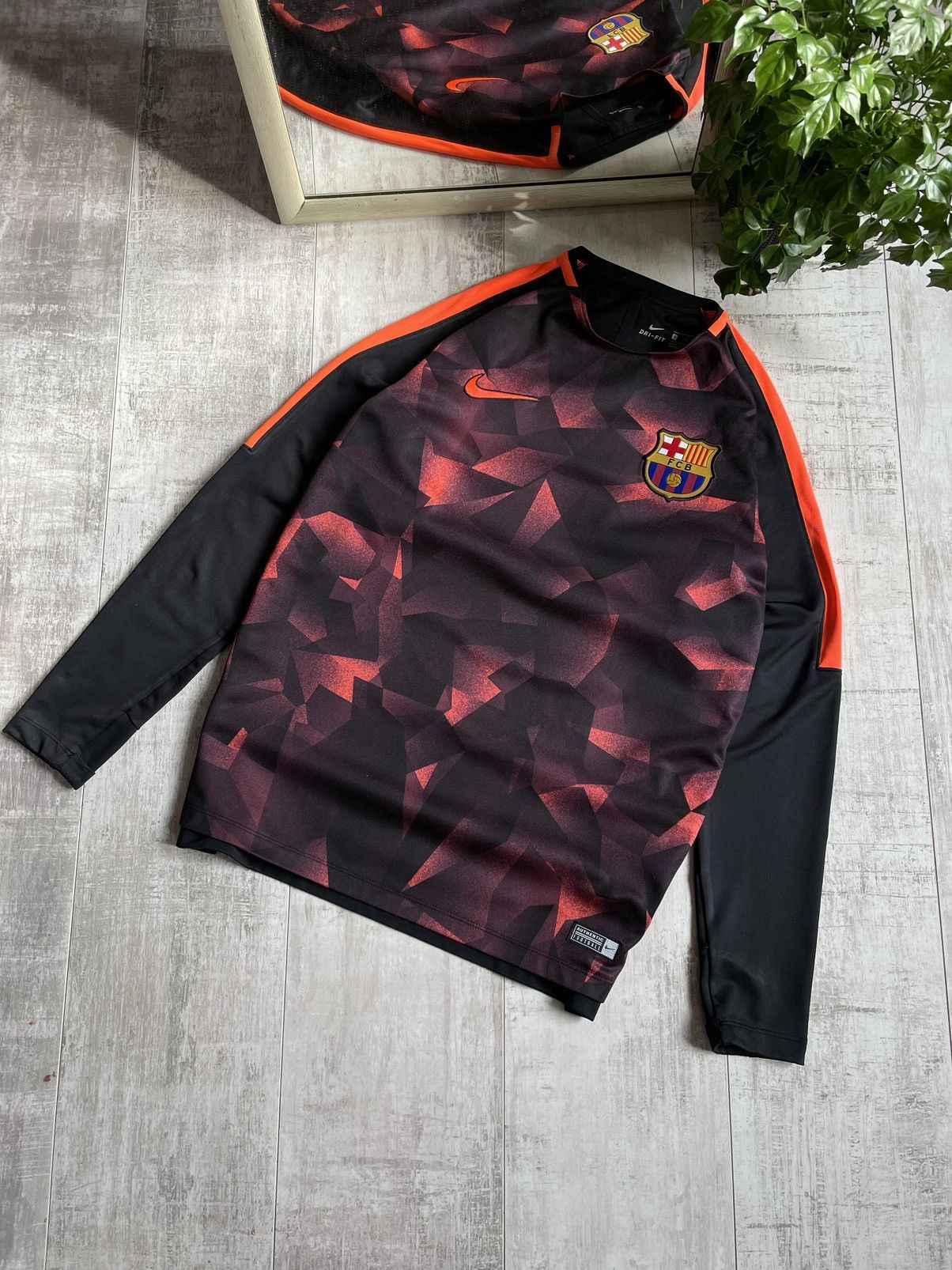 Nike Nike FC Barcelona 2017/2018 Long Sleeve Jersey Training Size US M / EU 48-50 / 2 - 2 Thumbnail