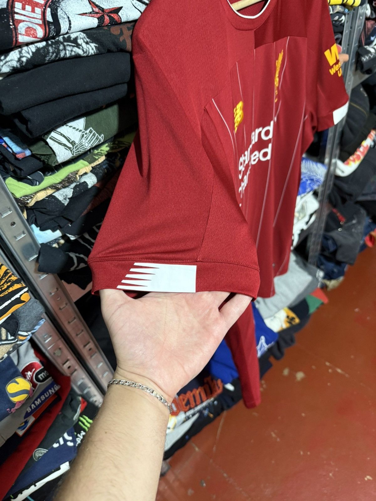 New Balance FC Liverpool 2019 2020 Home Soccer Kit Football Jersey Size US XL / EU 56 / 4 - 7 Thumbnail