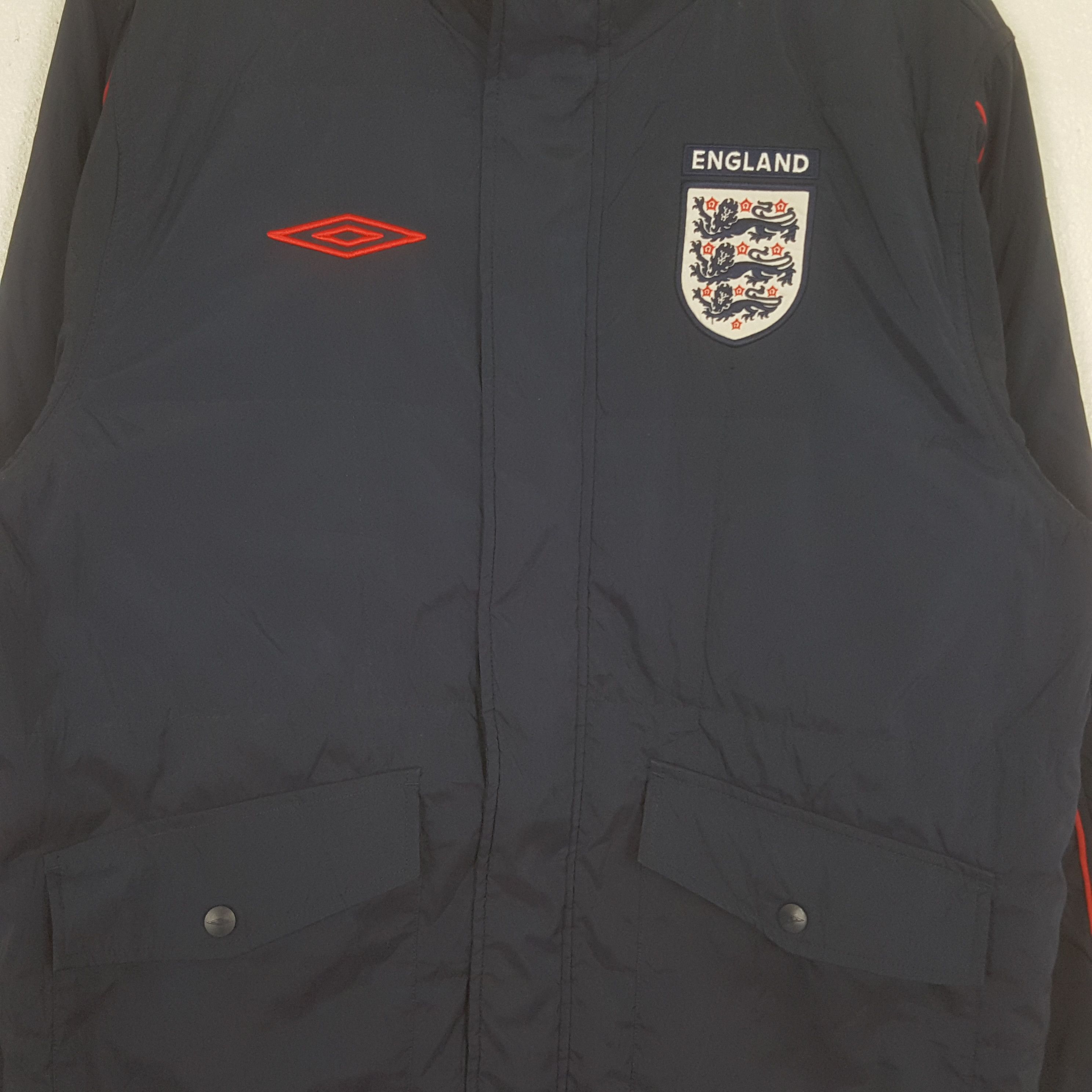Umbro Vintage Umbro England Soccer Team Windbreaker Jacket C324N6 Size US L / EU 52-54 / 3 - 2 Thumbnail