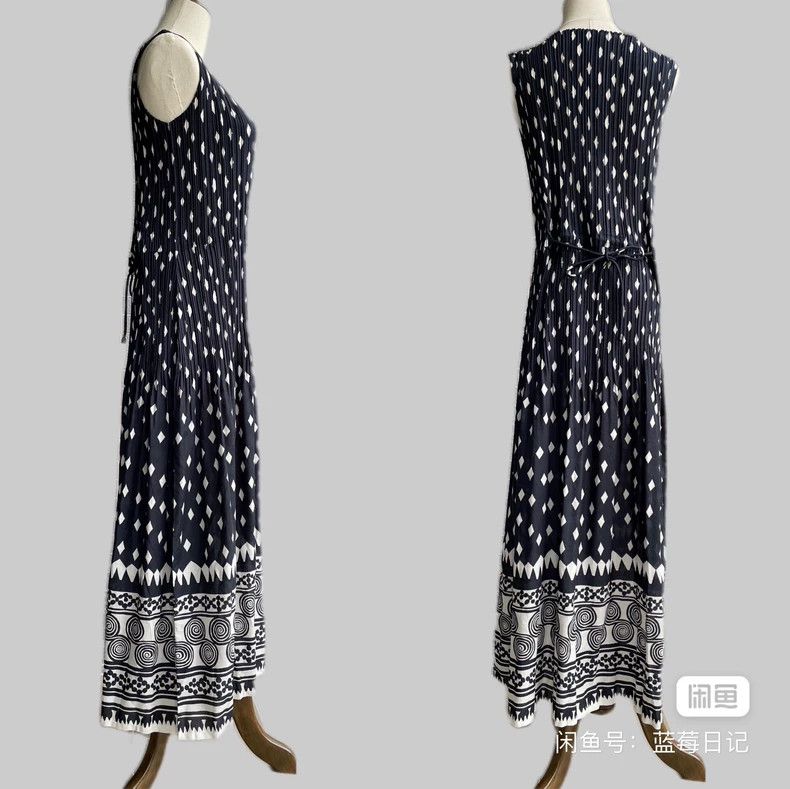 Issey Miyake Issey Miyake size:2 Blue and white mainline dress Size M / US 6-8 / IT 42-44 - 5 Thumbnail