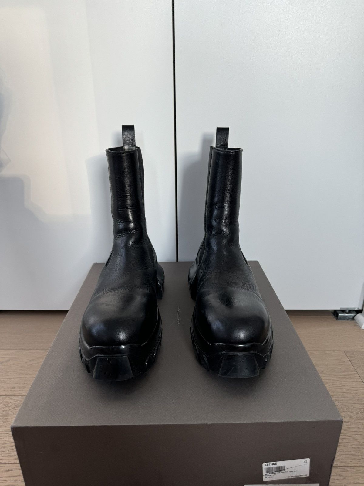 Rick Owens - BEATLE BOZO TRACTOR BOOTS | HBX - Globally