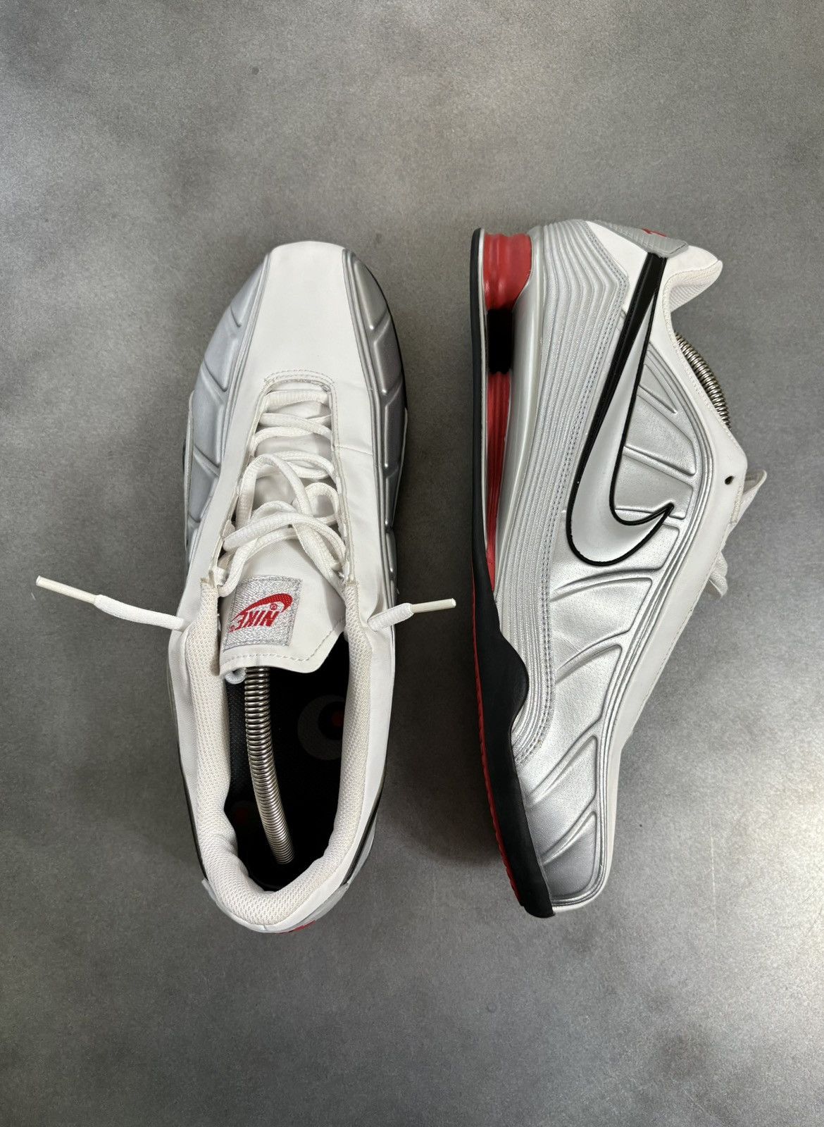 Nike 2007 Nike Shox R4 Lady Slim 319579-002 Rare 2000s Vintage QT Size US 9.5 / EU 42-43 - 5 Thumbnail