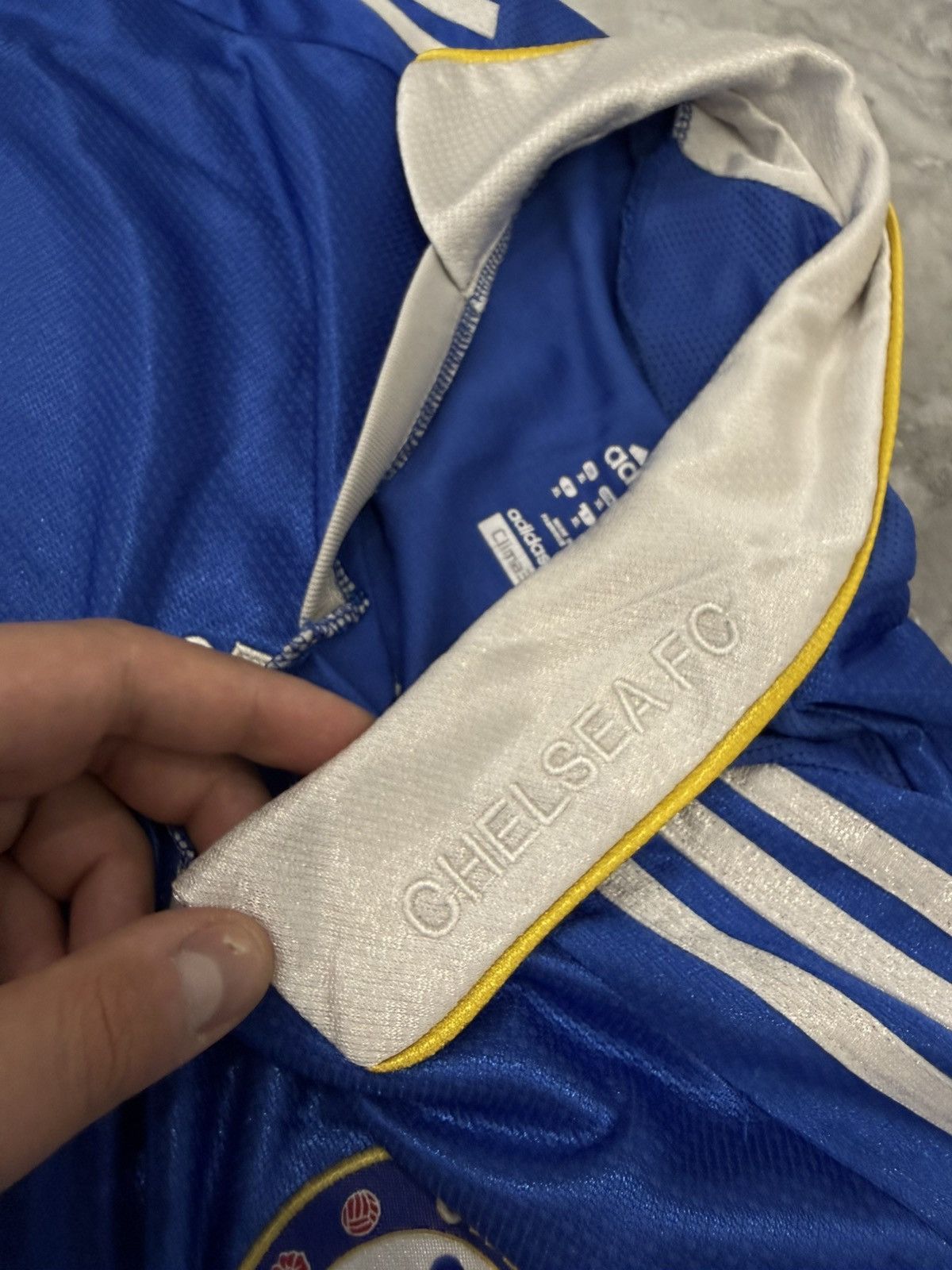Adidas Vintage Adidas Samsung Chelsea Soccer Jersey T-shirts Size US XL / EU 56 / 4 - 6 Thumbnail