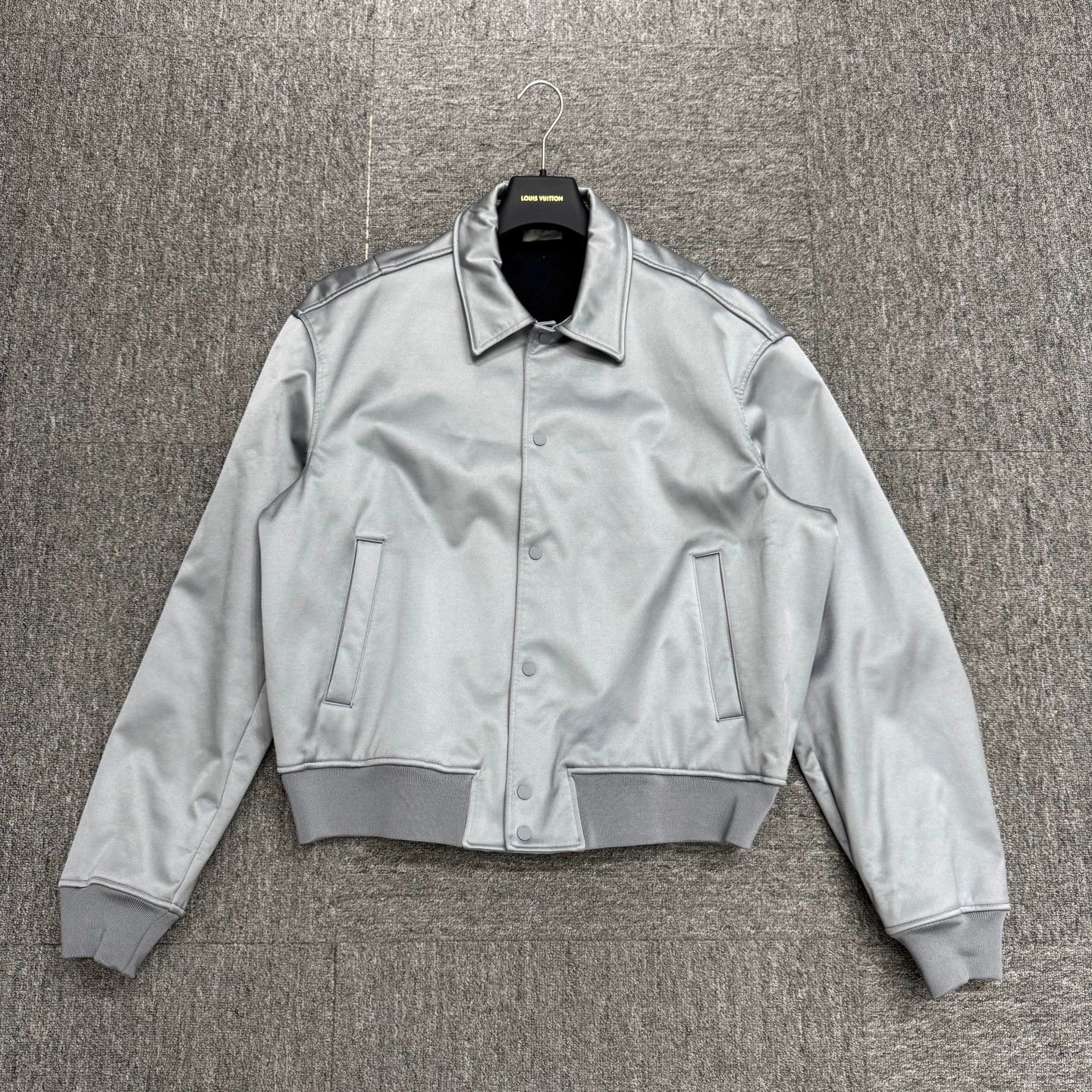 Dior Dior Embossed Logo XL Jacket Size US XL / EU 56 / 4 - 1 Thumbnail