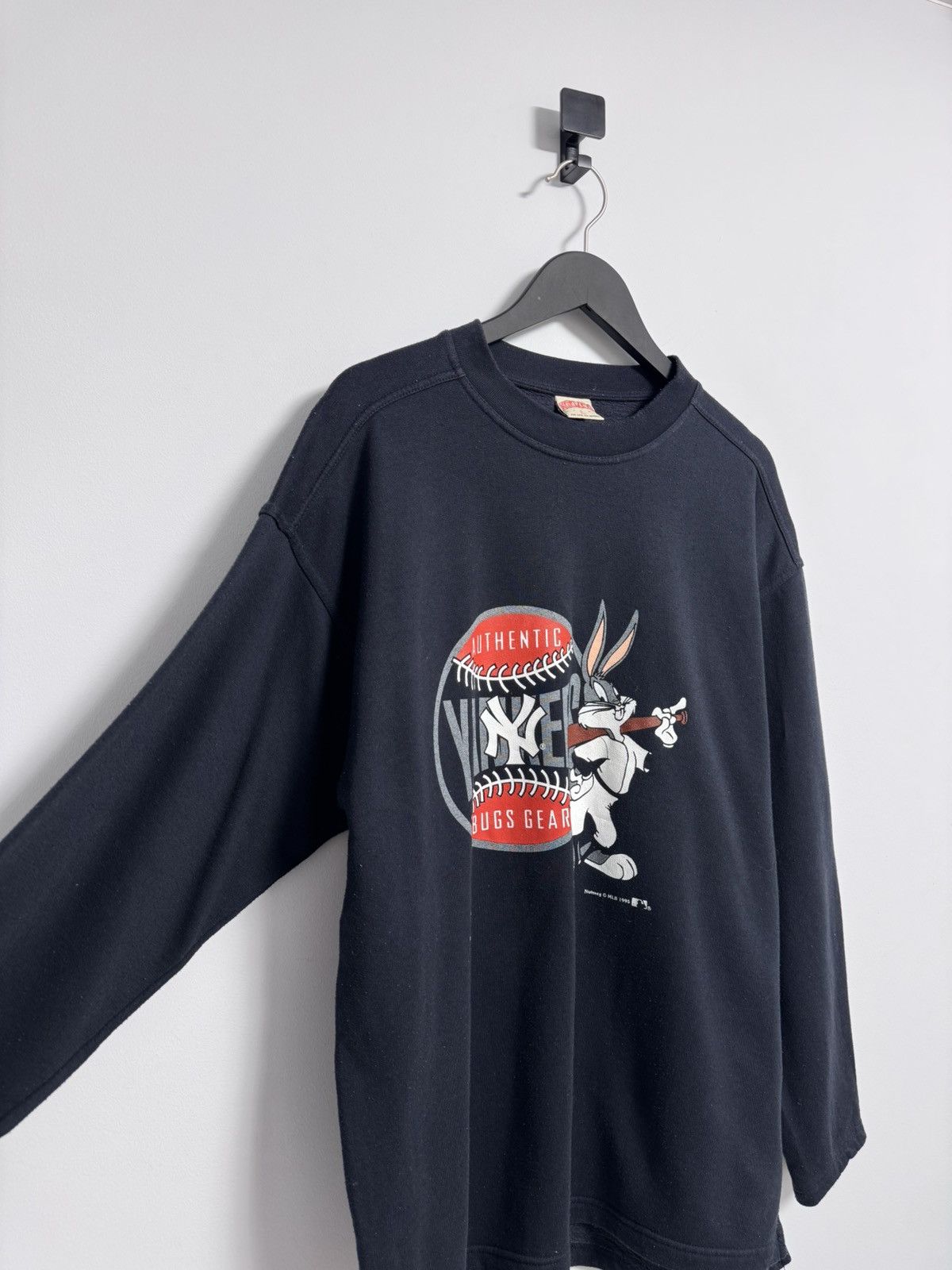 New York Yankees × Warner Bros New York Yankees vintage sweatshirt L 1995 Warner bros Size US XL / EU 56 / 4 - 4 Thumbnail