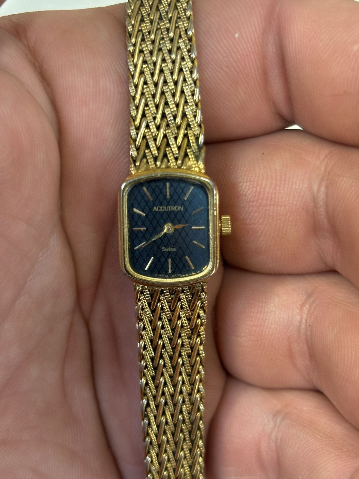 Bulova Vintage Accutron P2 Gold Tone Women’s Watch! New Battery. Size ONE SIZE - 2 Thumbnail