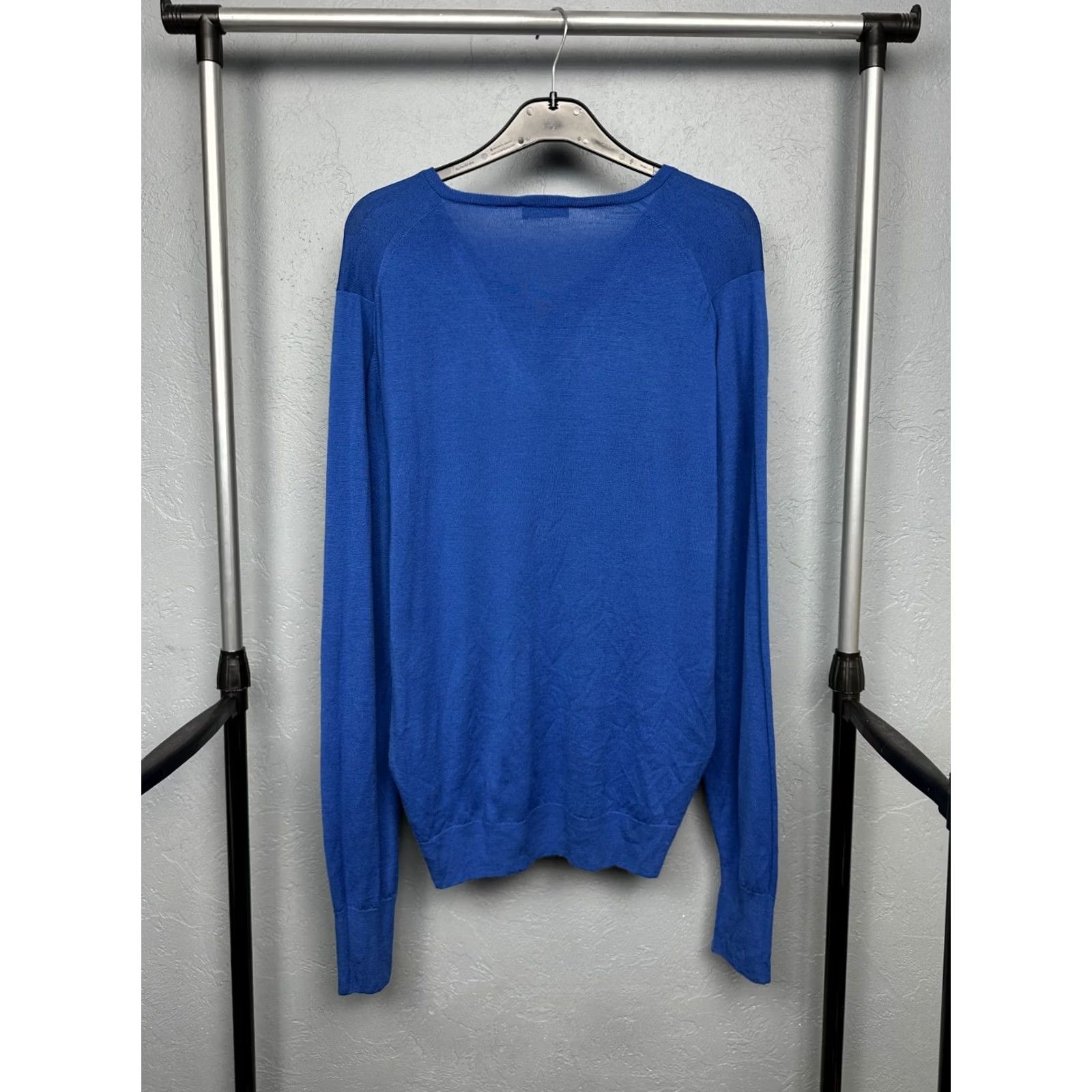 John Smedley John Smedley Mens Wool Knit V-neck Sweater Size L Blue Sleeves Long Sleeve Pullover Knit Pattern Solid Vintage: No Size US L / EU 52-54 / 3 - 6 Thumbnail