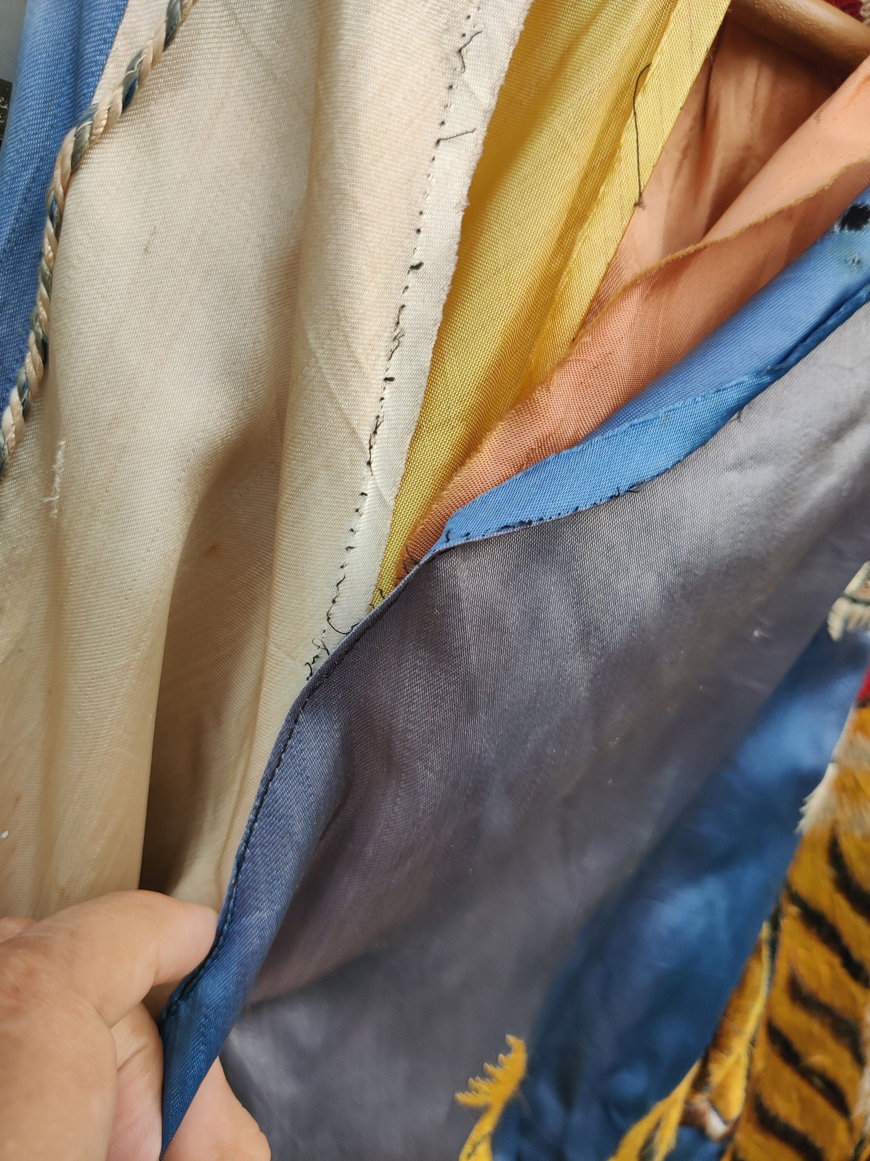 Vintage Vintage Distressed 1950's Sukajan Tiger Embroidery Jacket Size US M / EU 48-50 / 2 - 19 Thumbnail