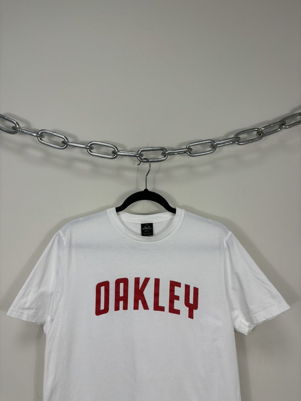 Oakley Oakley Vintage Big Logo Rare Outdoor White T-Shirt Tee Size US S / EU 44-46 / 1 - 2 Thumbnail