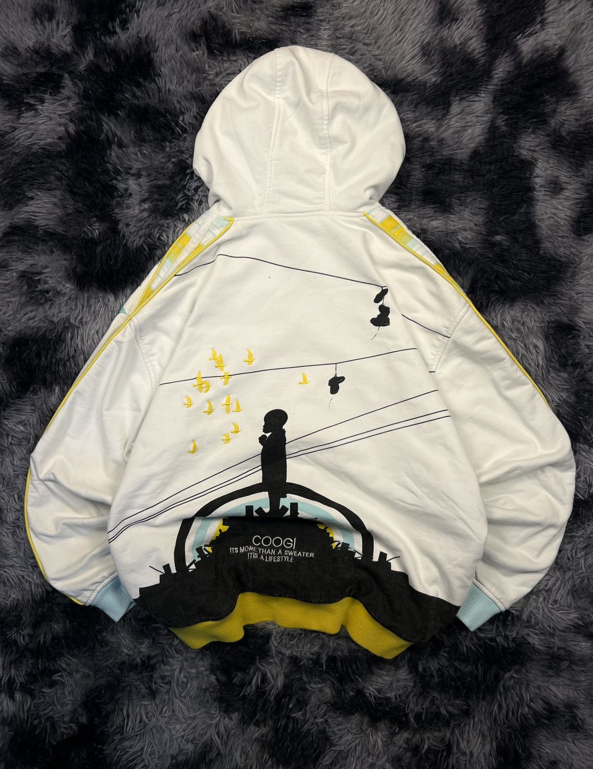 coogi イエロー　zipジャケット Coogi VINTAGE COOGI JESTER JOKER 69 FULL FACE ZIP HOODIE SIZE 4XL