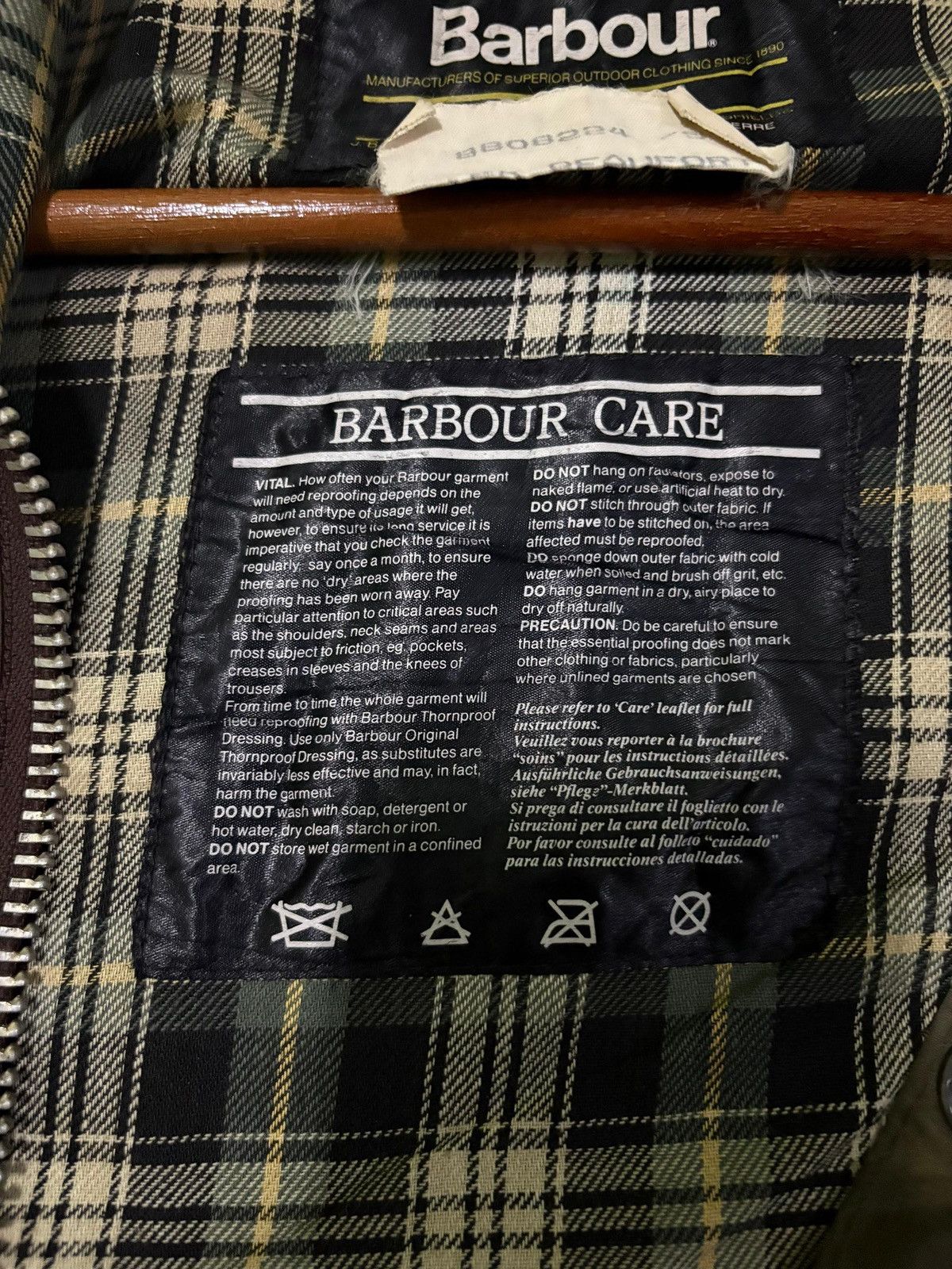 Barbour VTG Barbour Beaufort Waxed Hunting Jacket Design Size US M / EU 48-50 / 2 - 15 Thumbnail